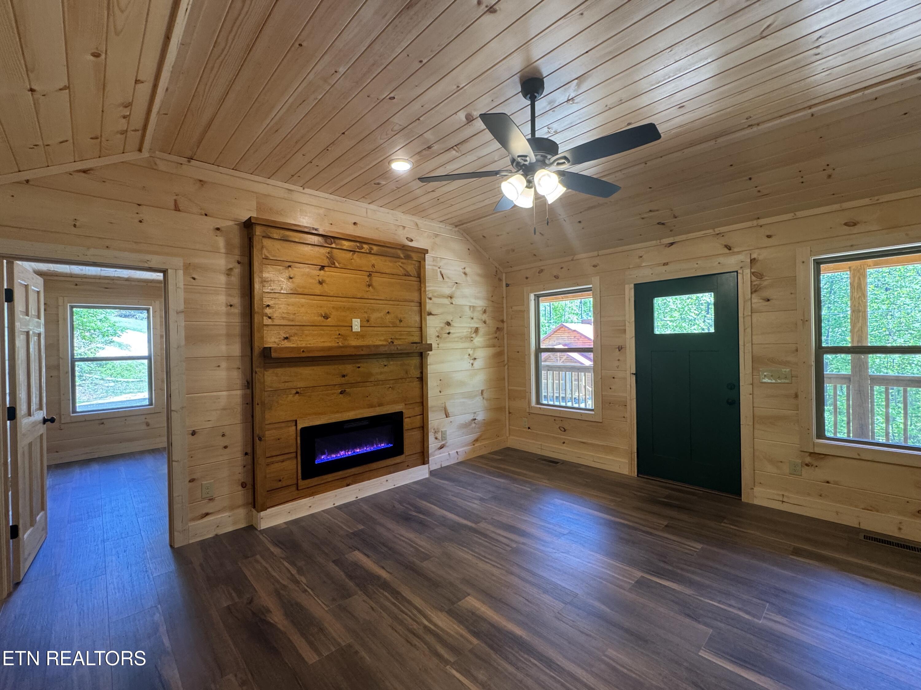 4002 Wears Cove Road Sevierville TN 37862