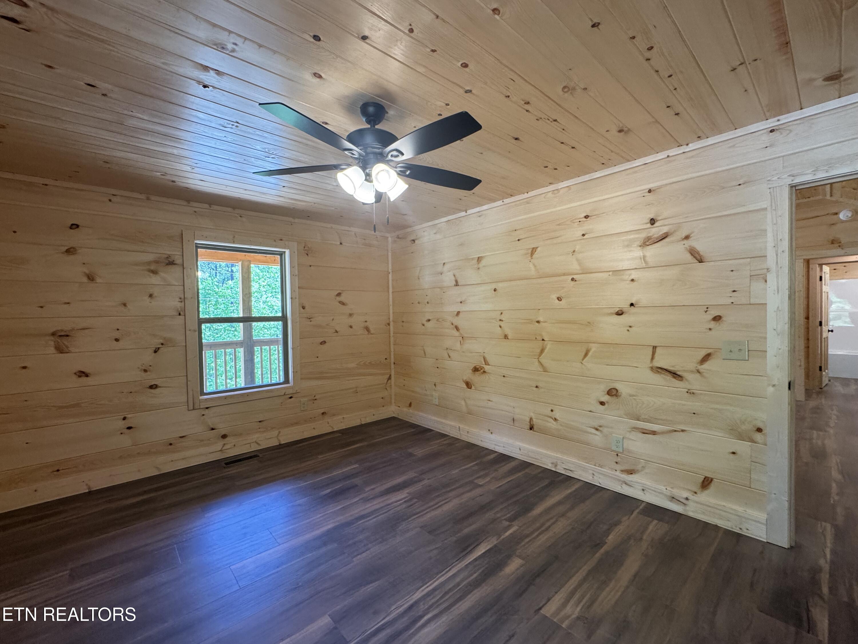 4002 Wears Cove Road Sevierville TN 37862