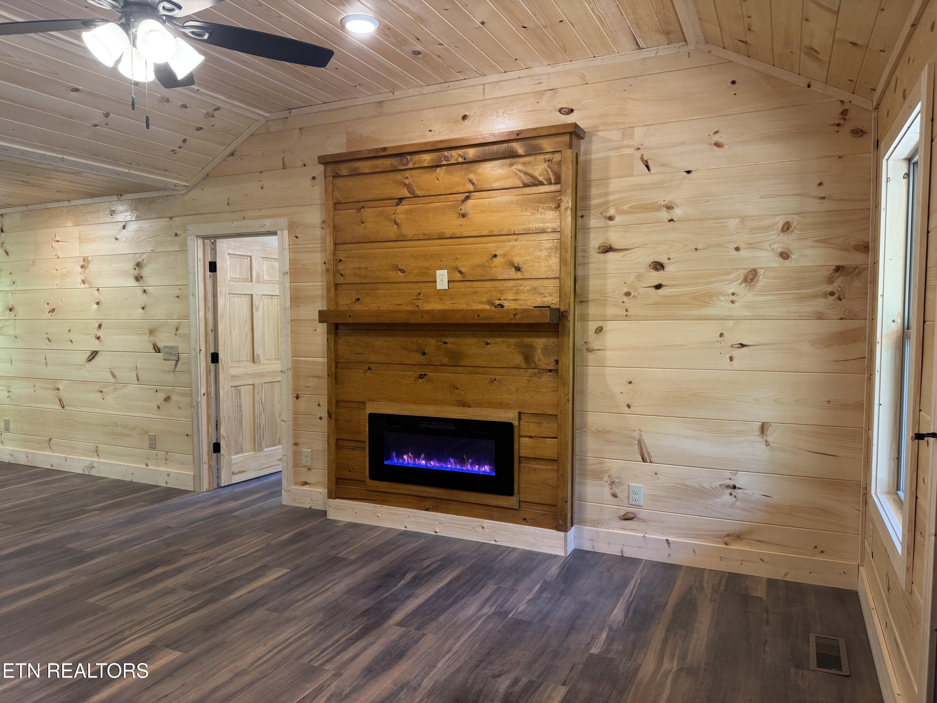 4002 Wears Cove Road Sevierville TN 37862