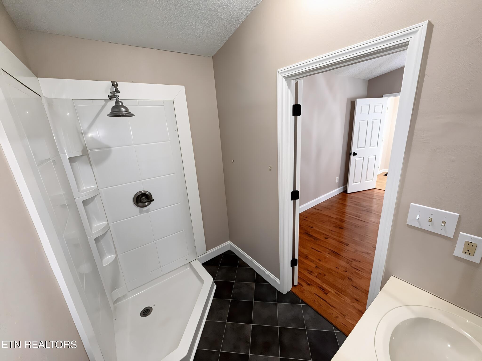 118 E Kentucky Avenue Lafollette TN 37766
