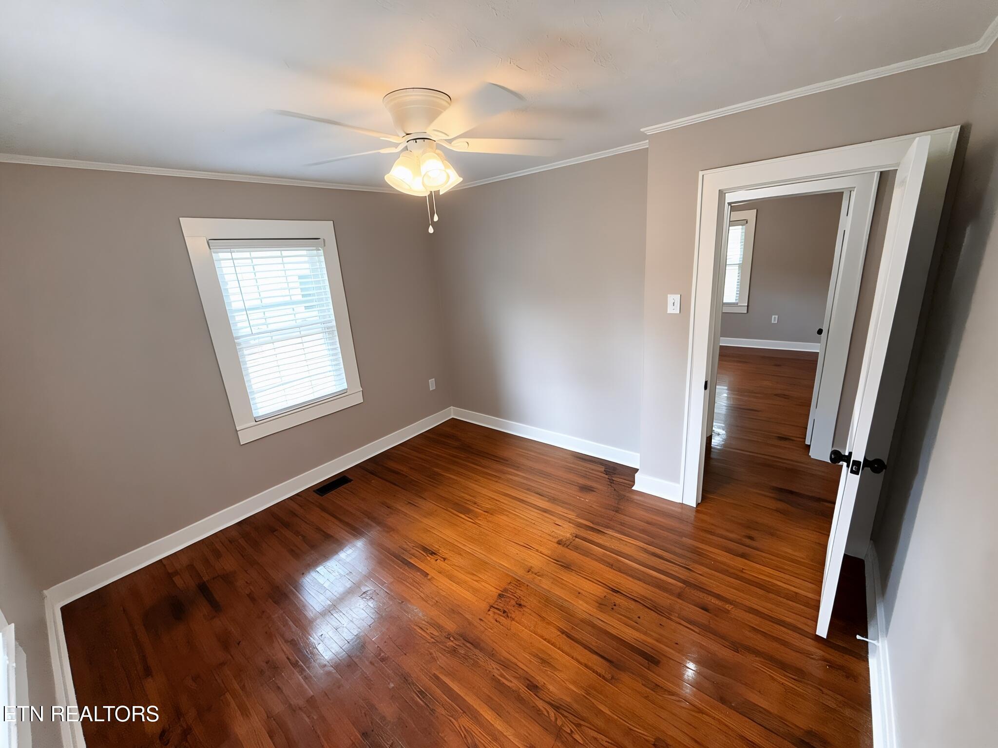 118 E Kentucky Avenue Lafollette TN 37766