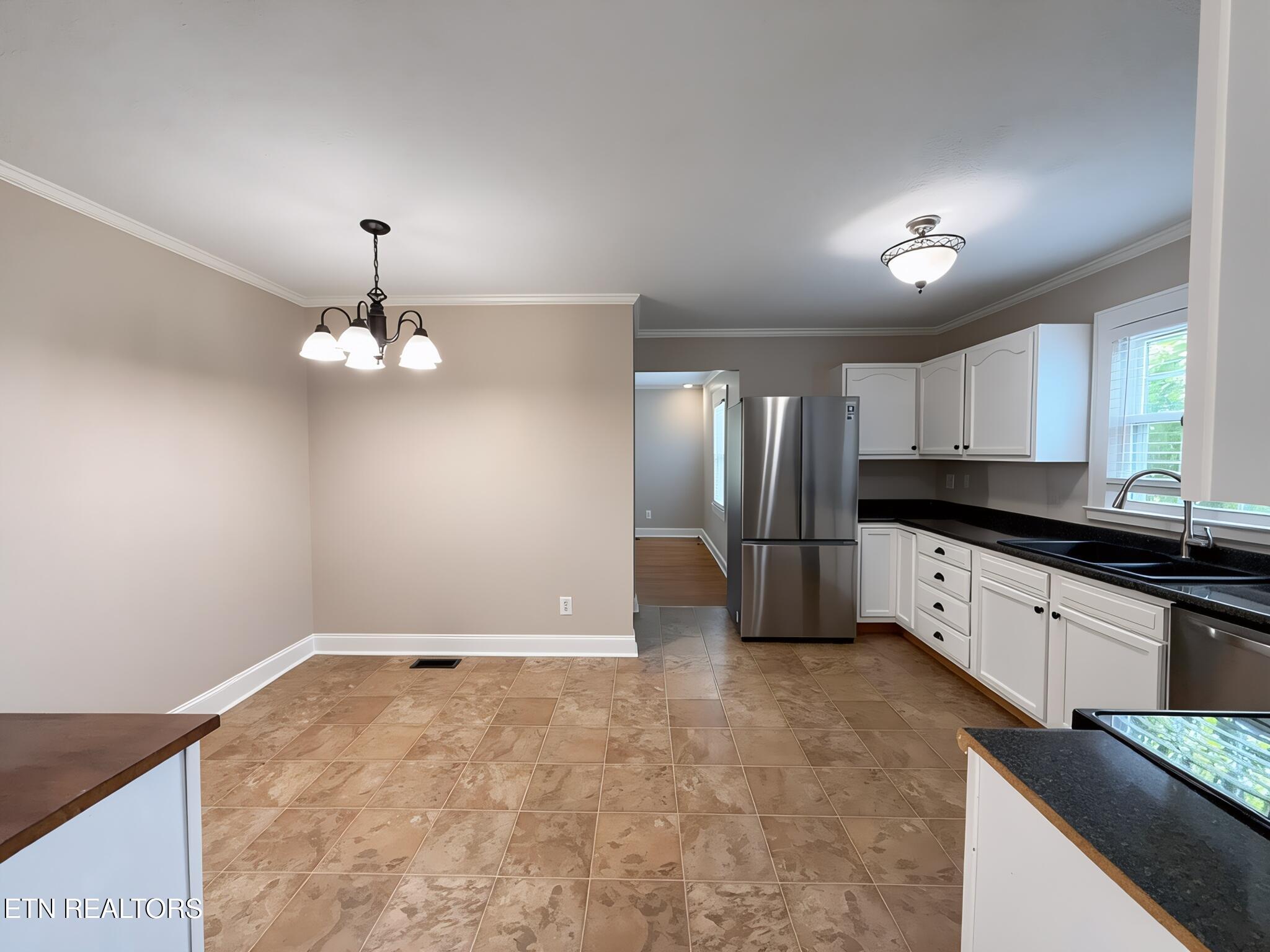 118 E Kentucky Avenue Lafollette TN 37766