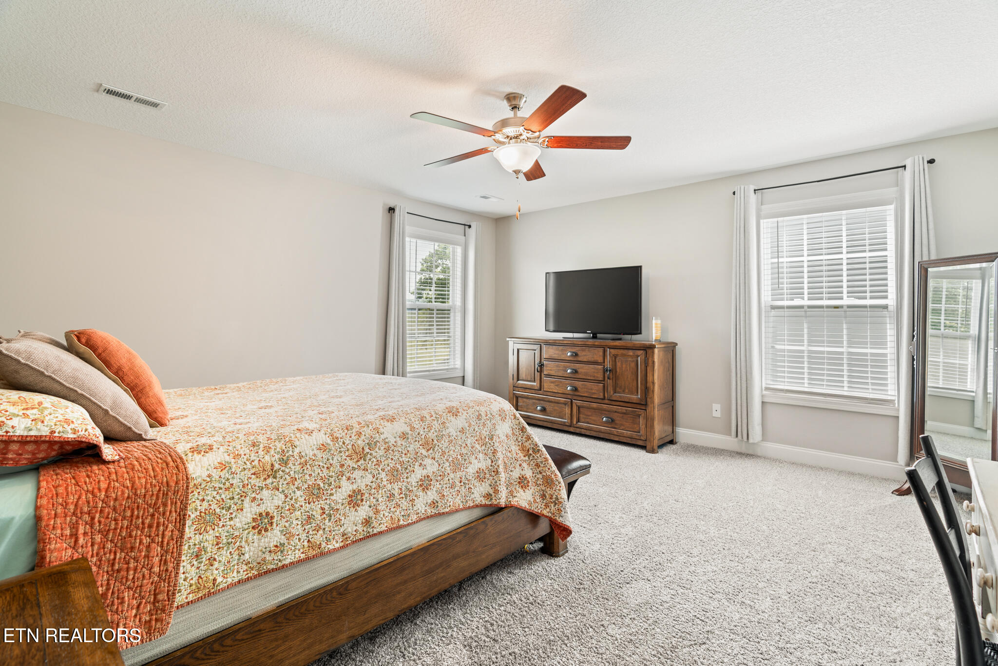 5930 Honeycrisp Road Knoxville TN 37931
