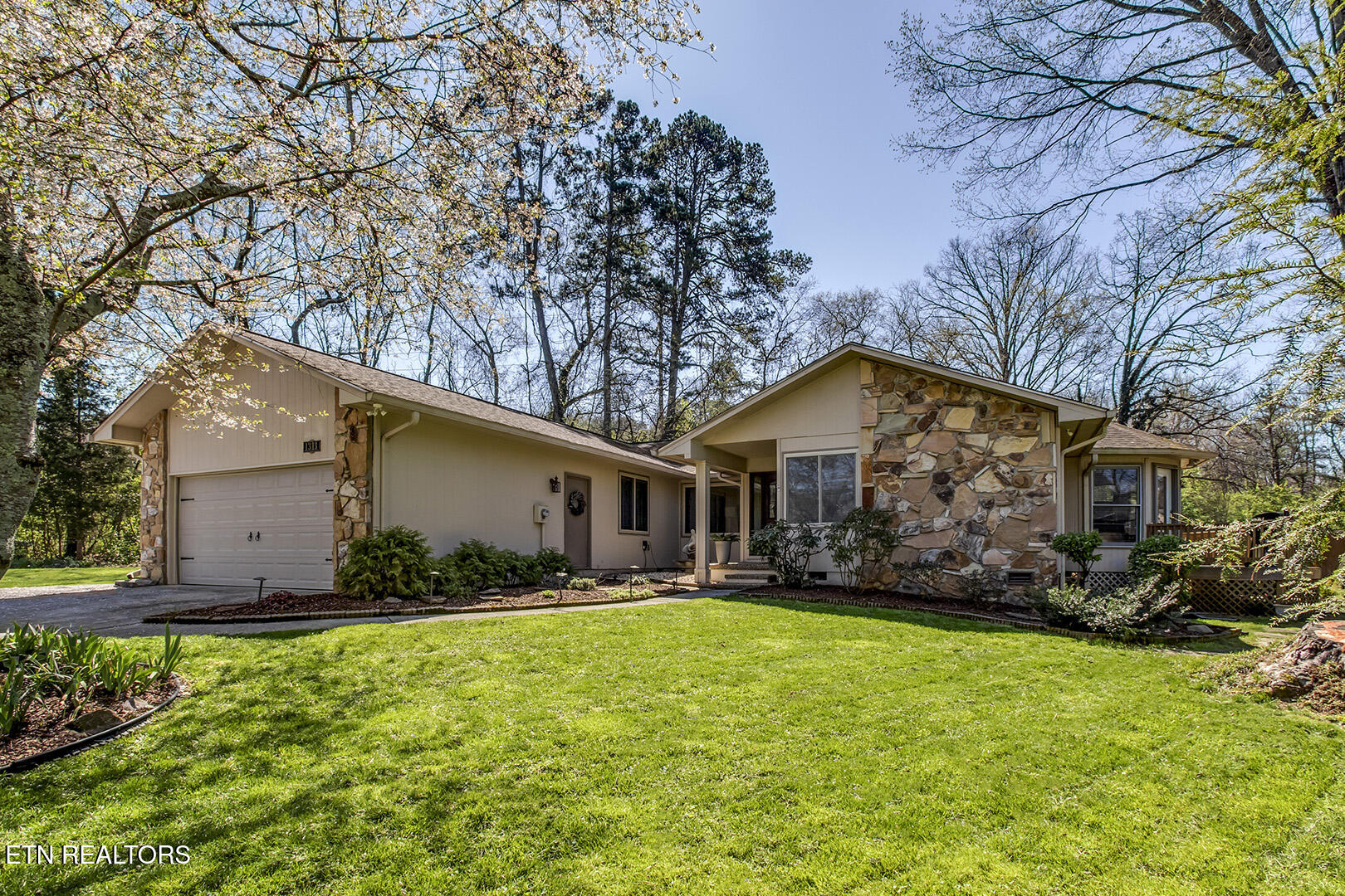 1313 Cherry Tree Lane Knoxville TN 37919