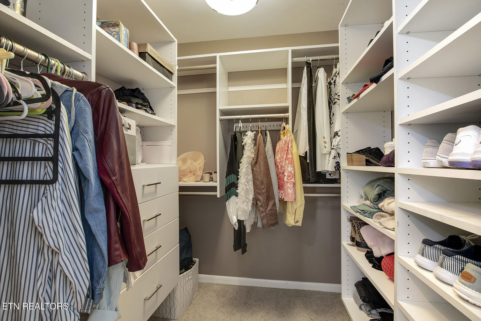1313 Cherry Tree Lane Knoxville TN 37919