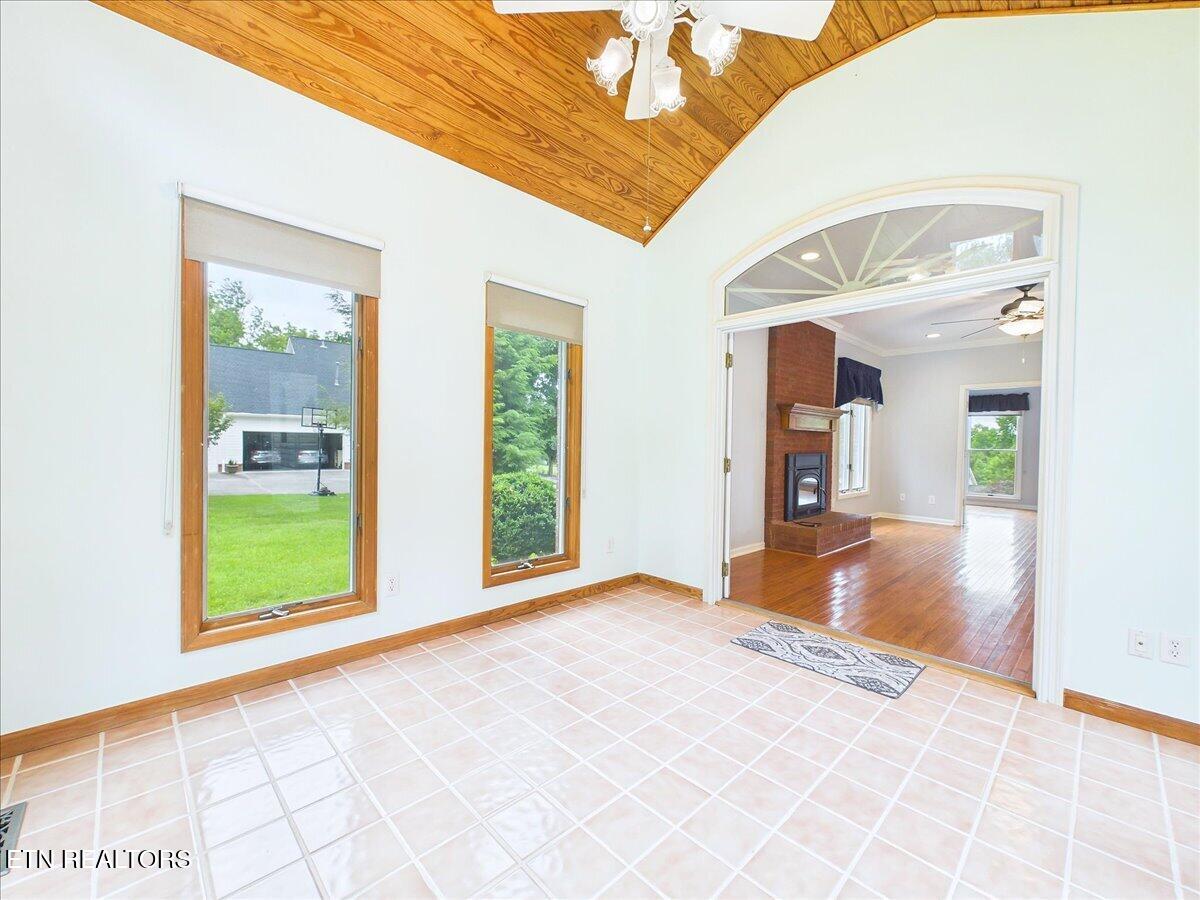 2832 Kensington Street Athens TN 37303