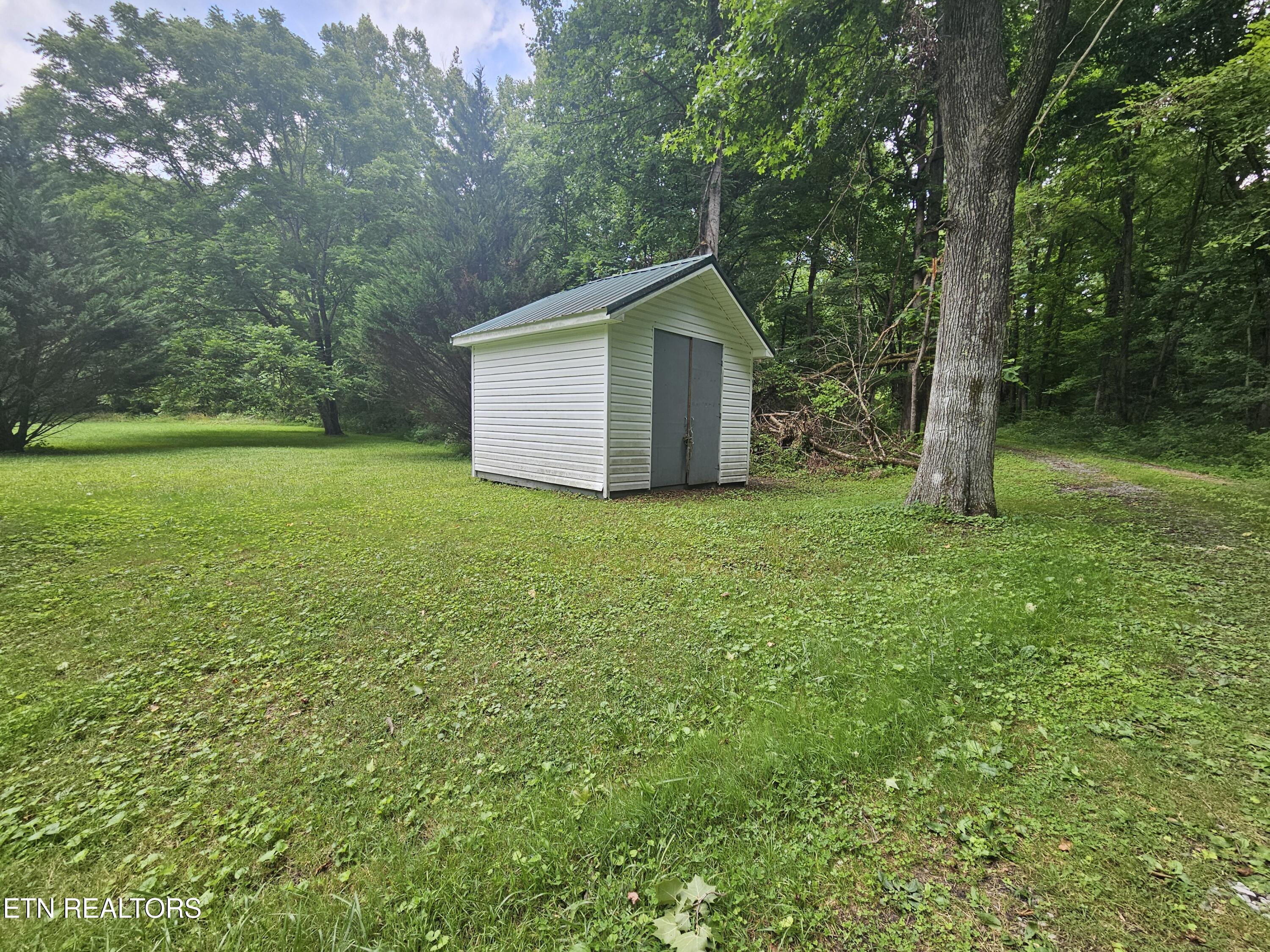220 Willis Lane Clairfield TN 37715