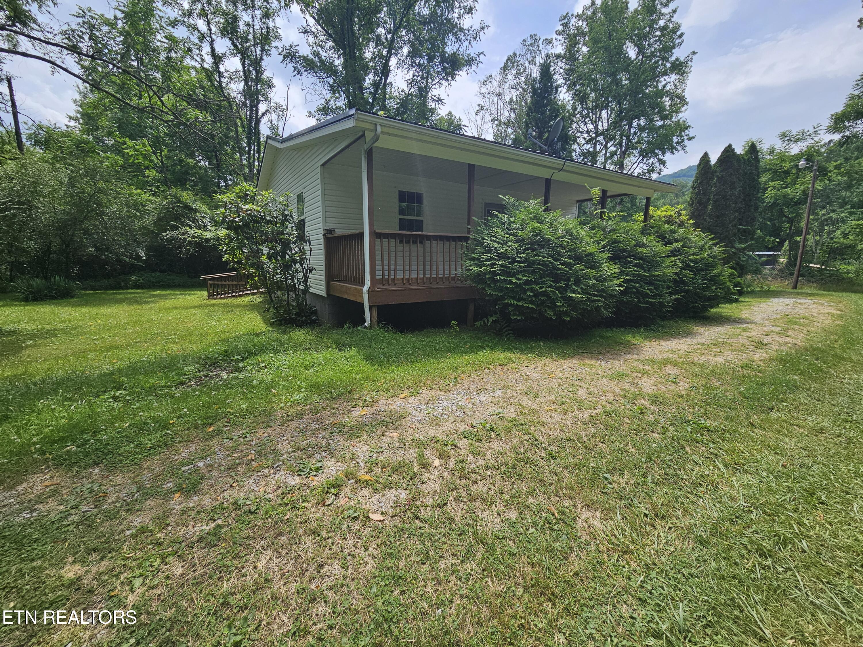 220 Willis Lane Clairfield TN 37715
