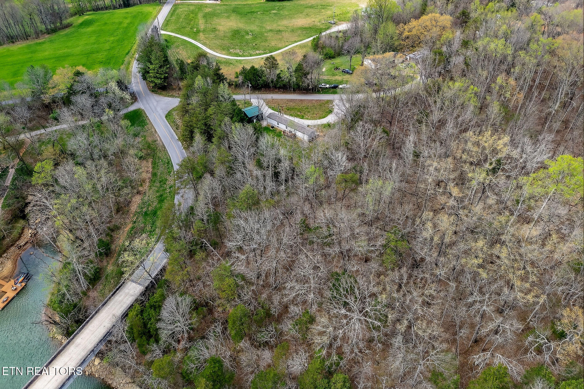 1237 Ridge Road Quebeck TN 38579