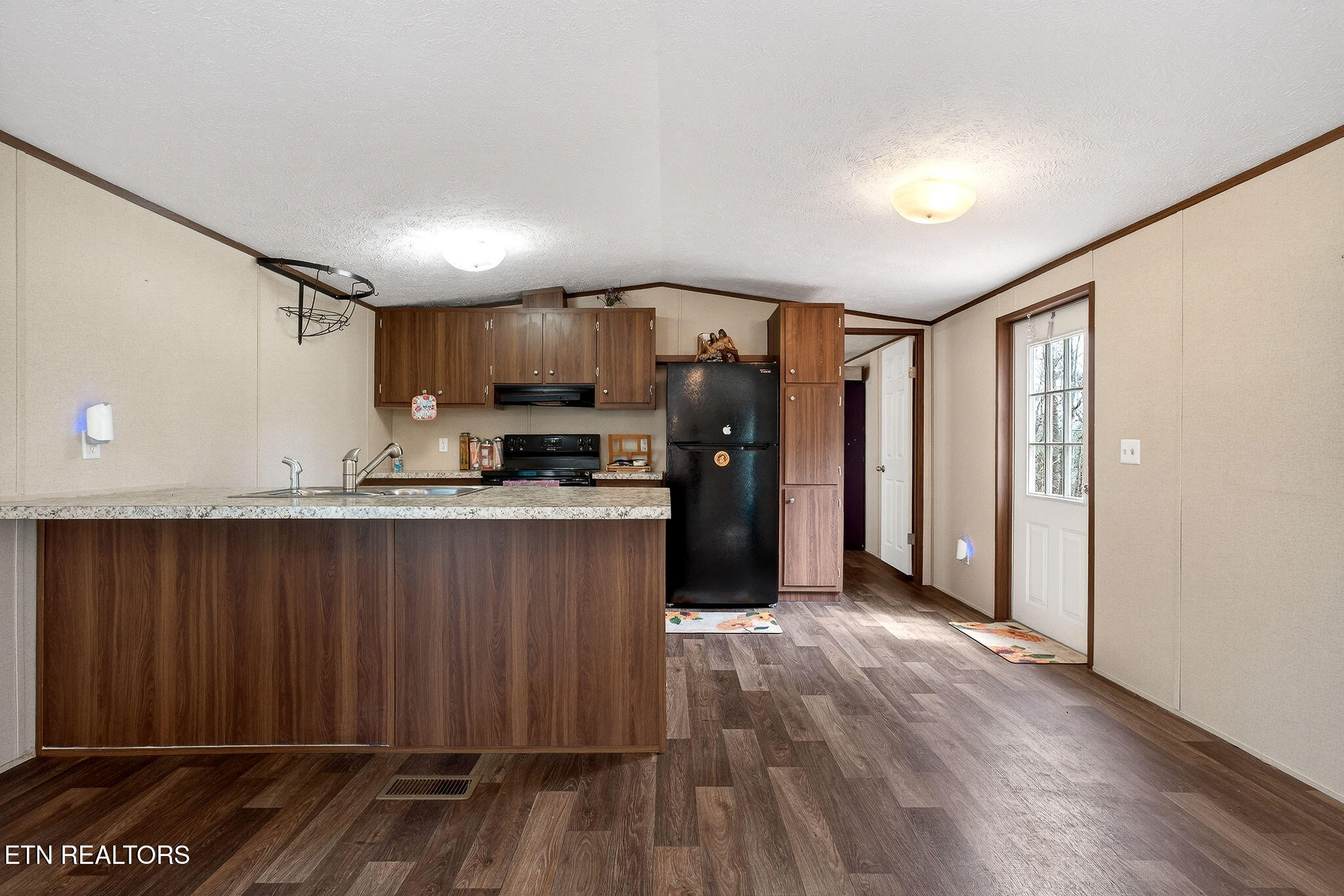 1237 Ridge Road Quebeck TN 38579
