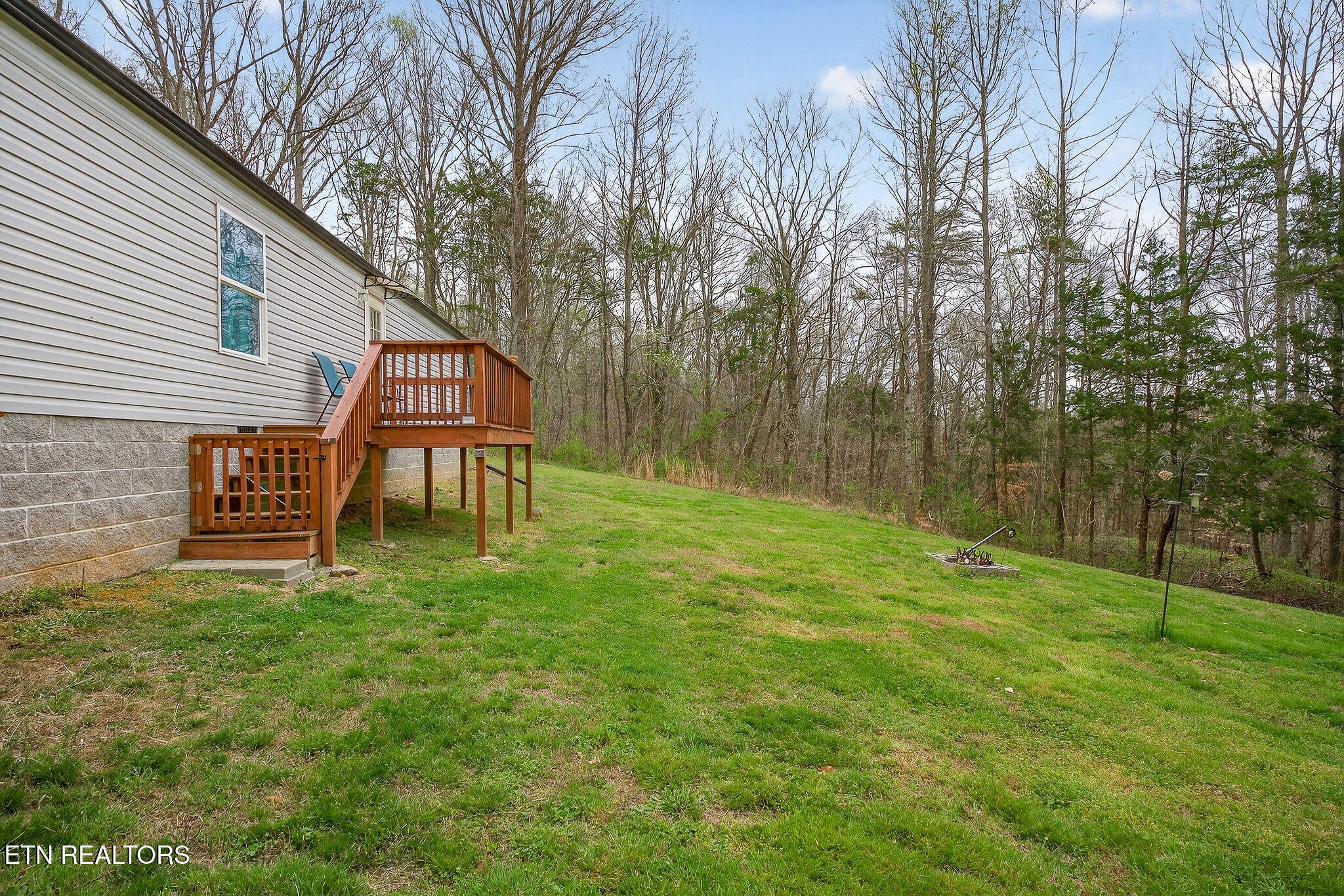 1237 Ridge Road Quebeck TN 38579