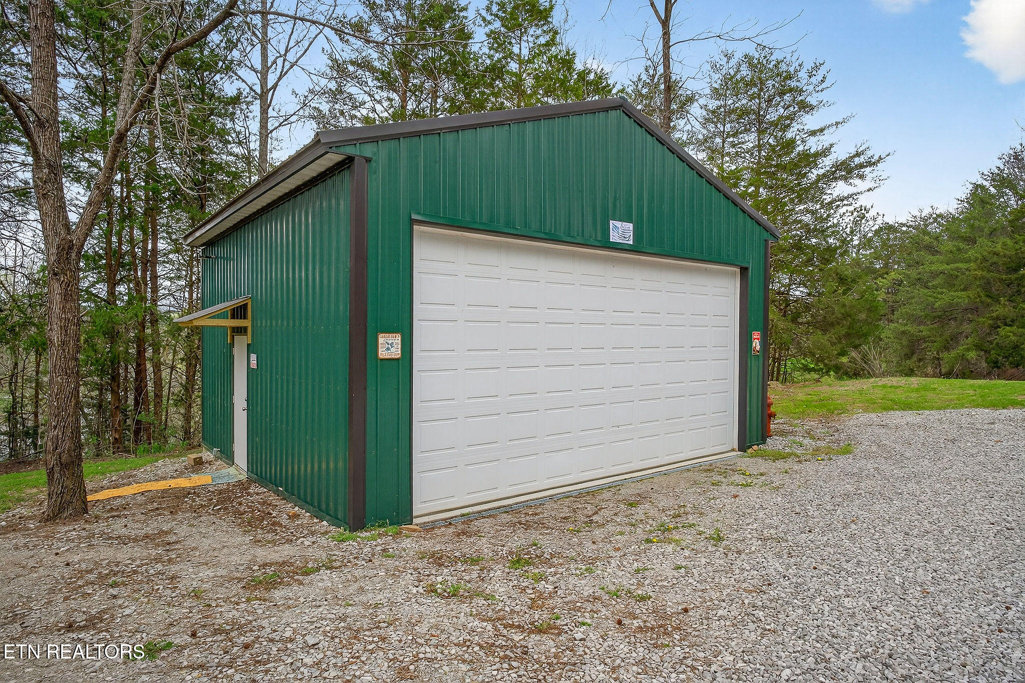 1237 Ridge Road Quebeck TN 38579