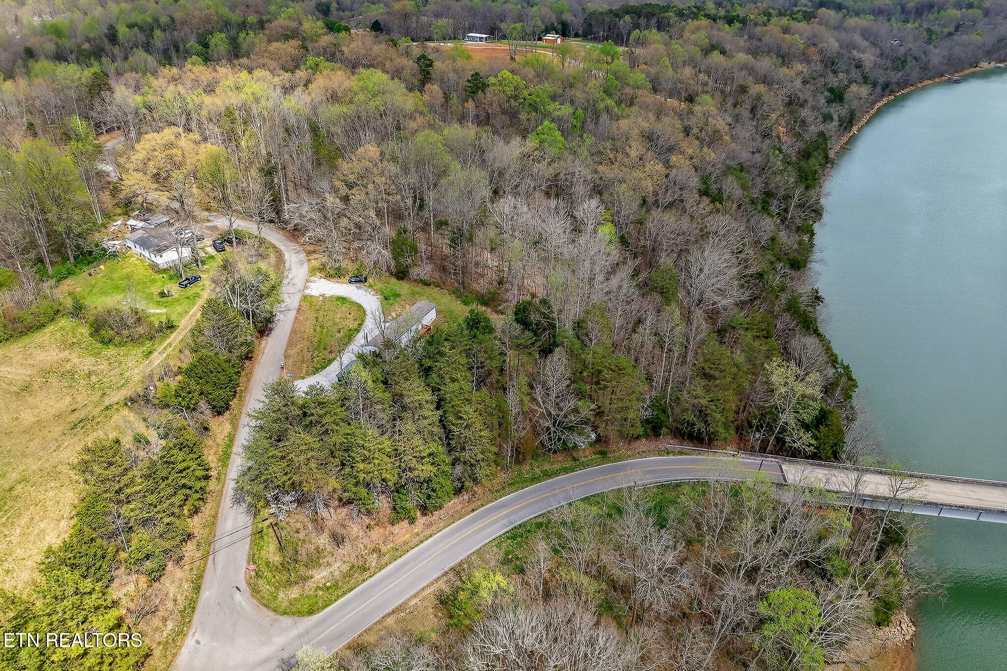 1237 Ridge Road Quebeck TN 38579