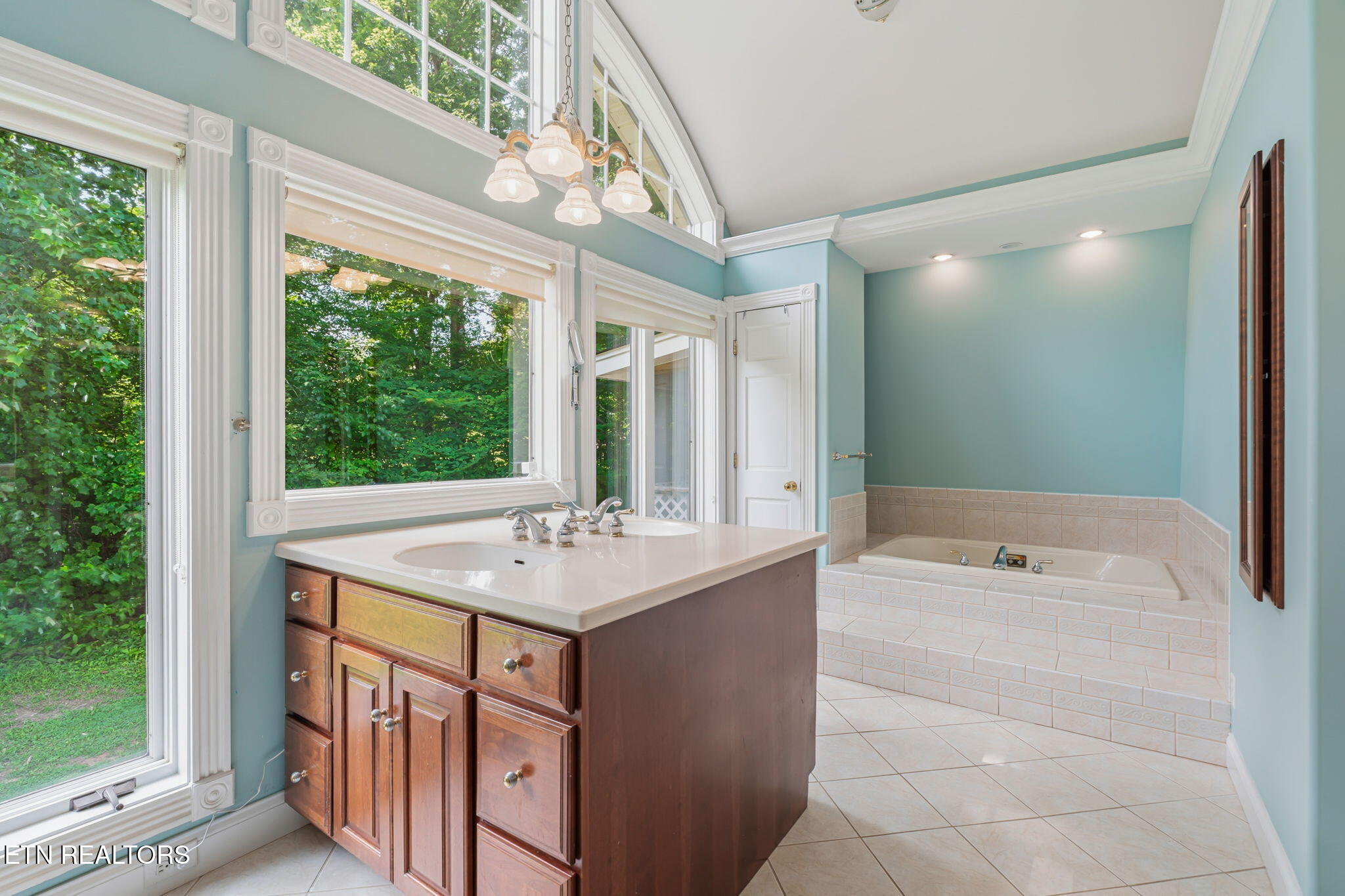8708 Pedigo Ridge Way Powell TN 37849