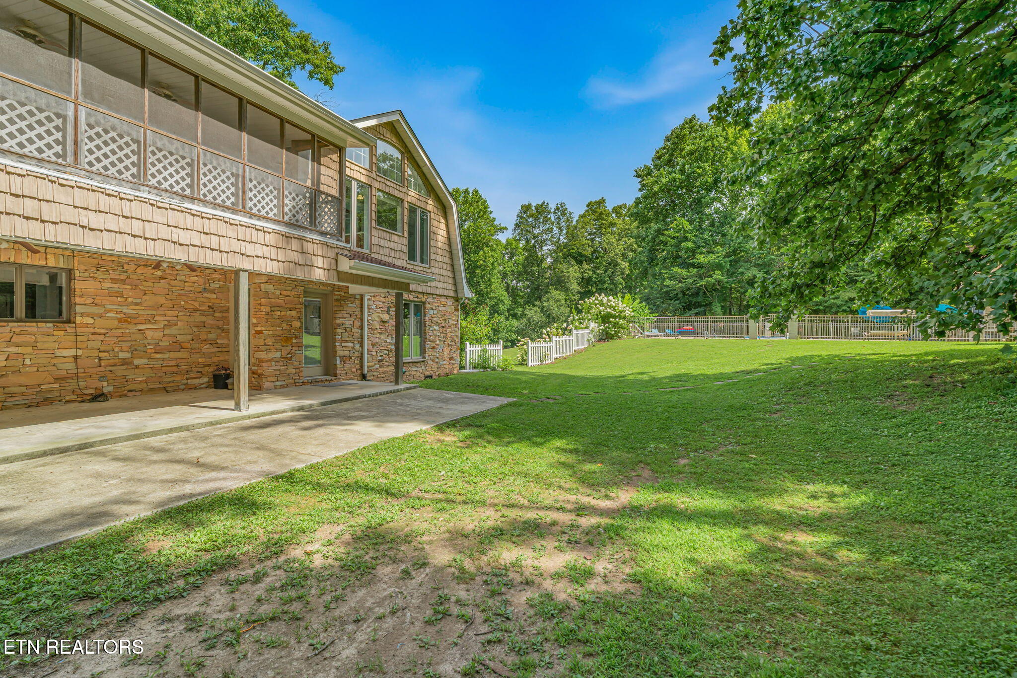 8708 Pedigo Ridge Way Powell TN 37849