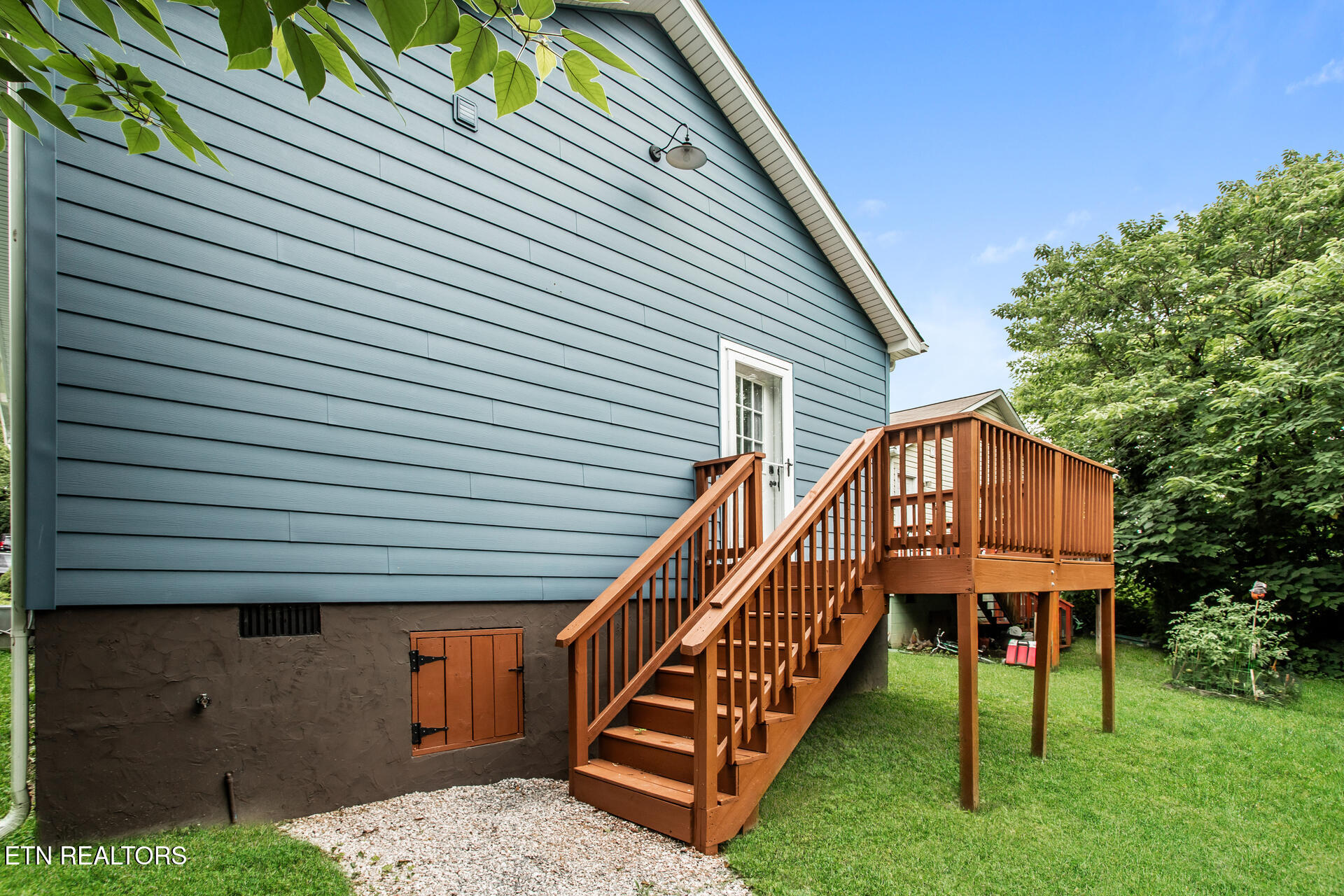 2510 E Glenwood Avenue Knoxville TN 37917