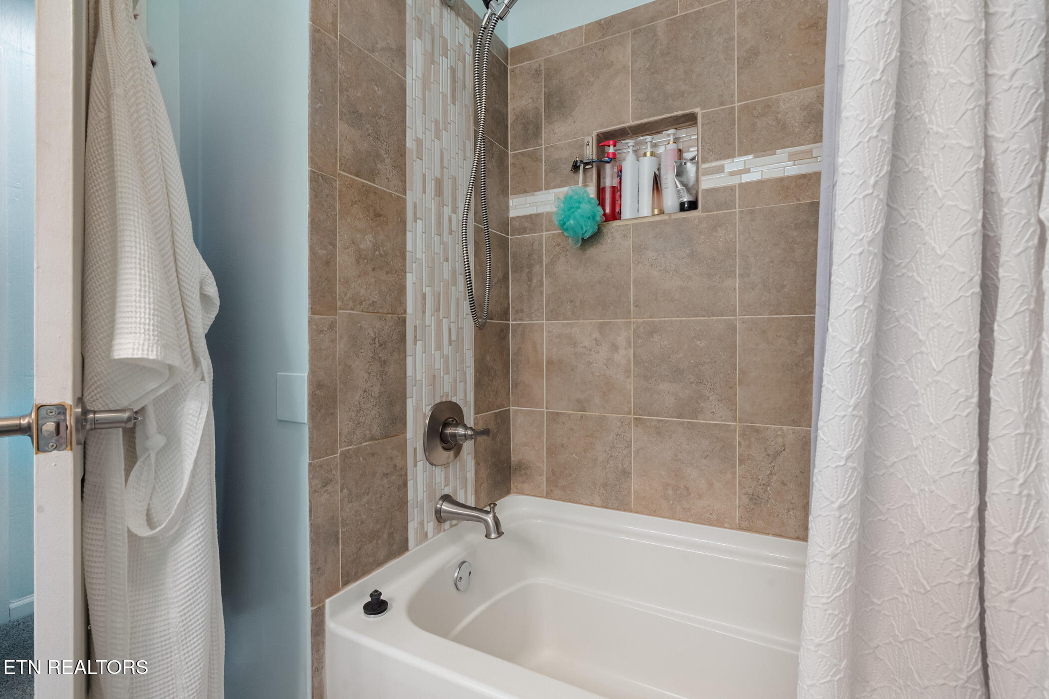 121 Rosemont Lane Harriman TN 37748