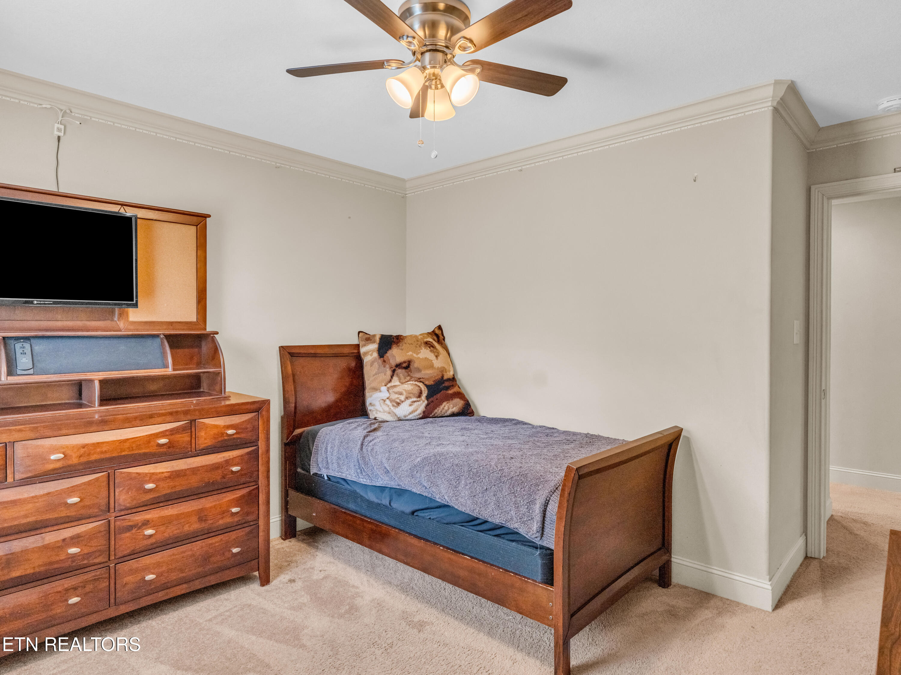807 Galloping Lane Powell TN 37849