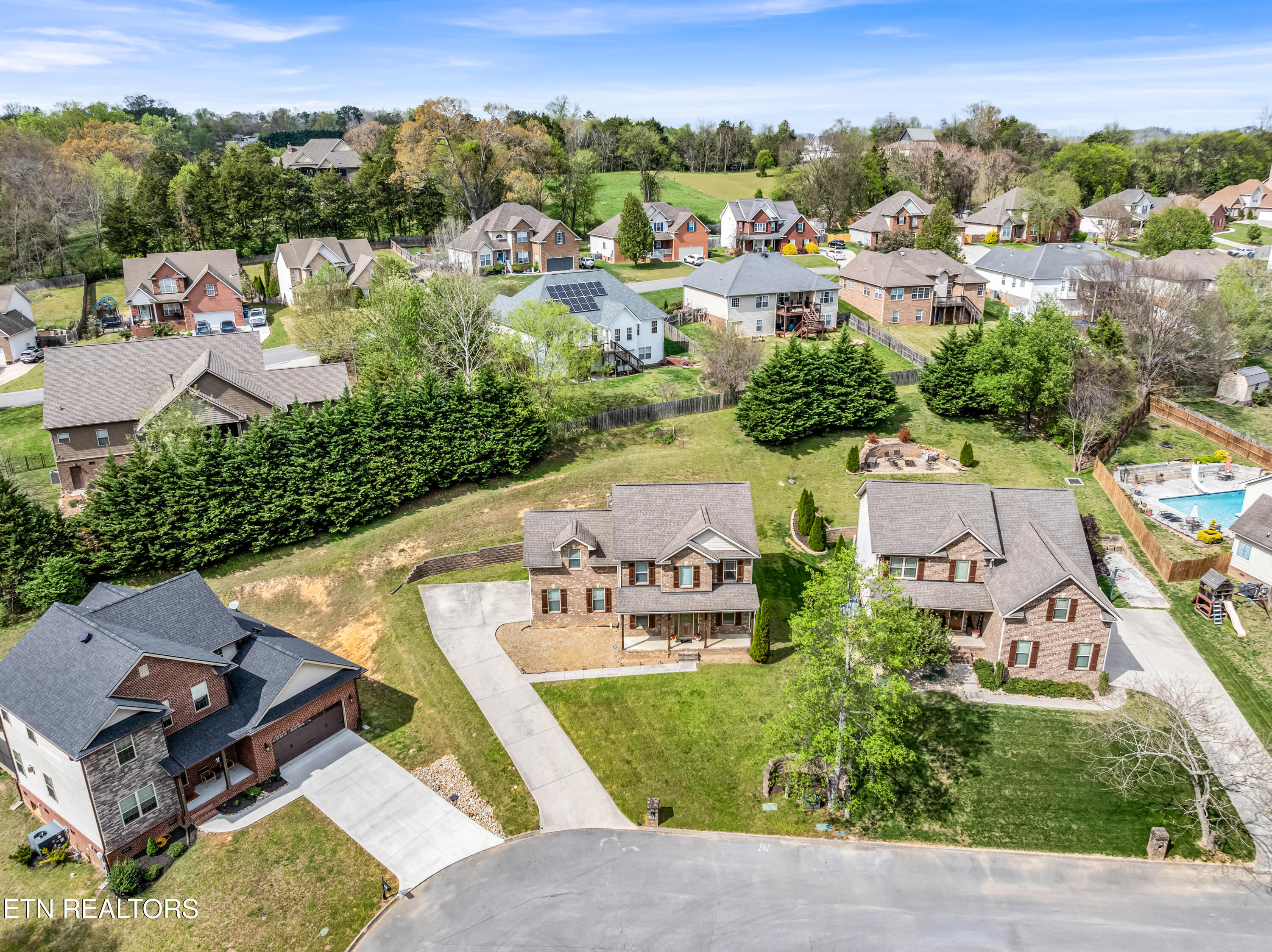 807 Galloping Lane Powell TN 37849