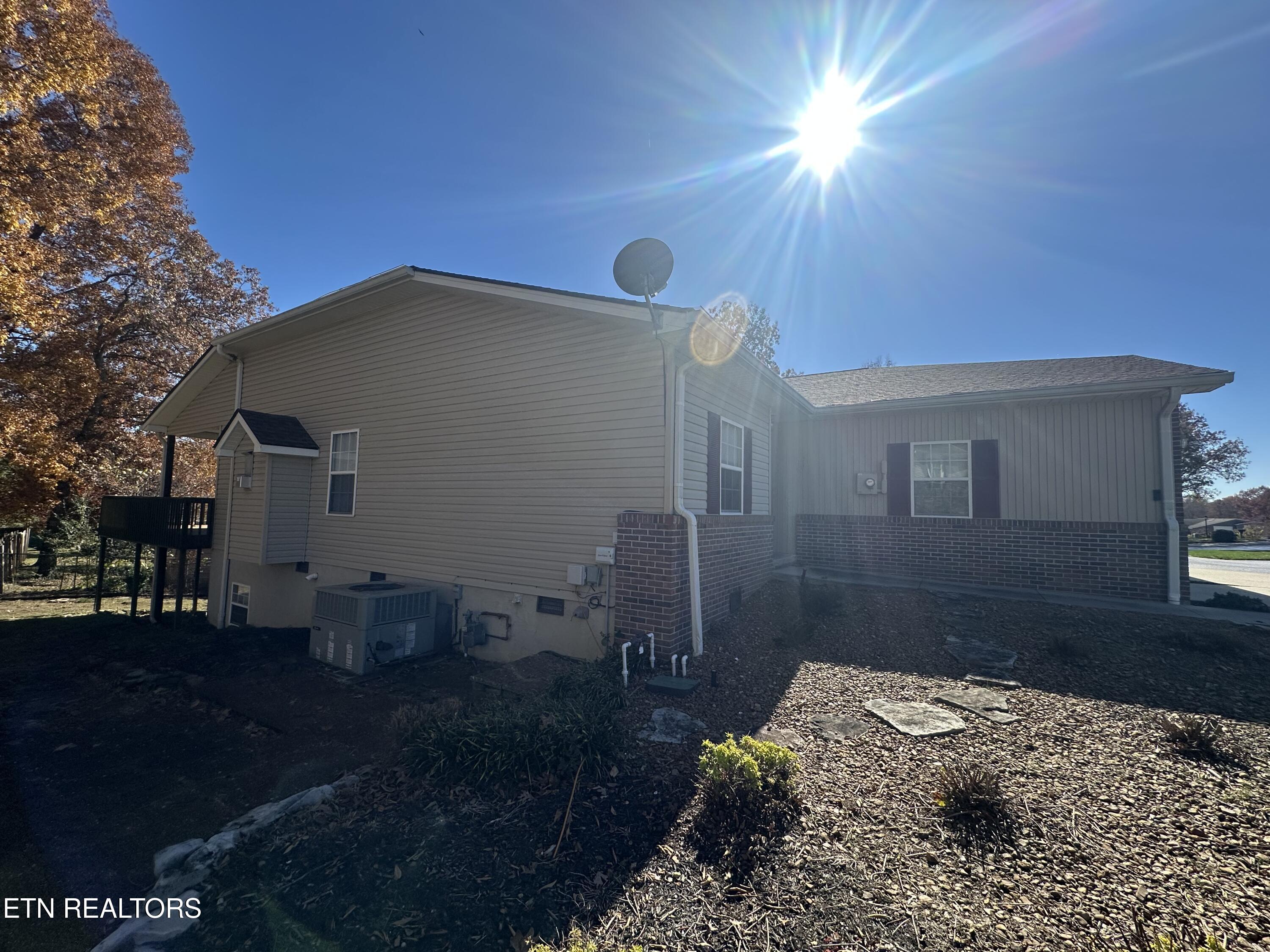 172 Hawthorn Loop Crossville TN 38555