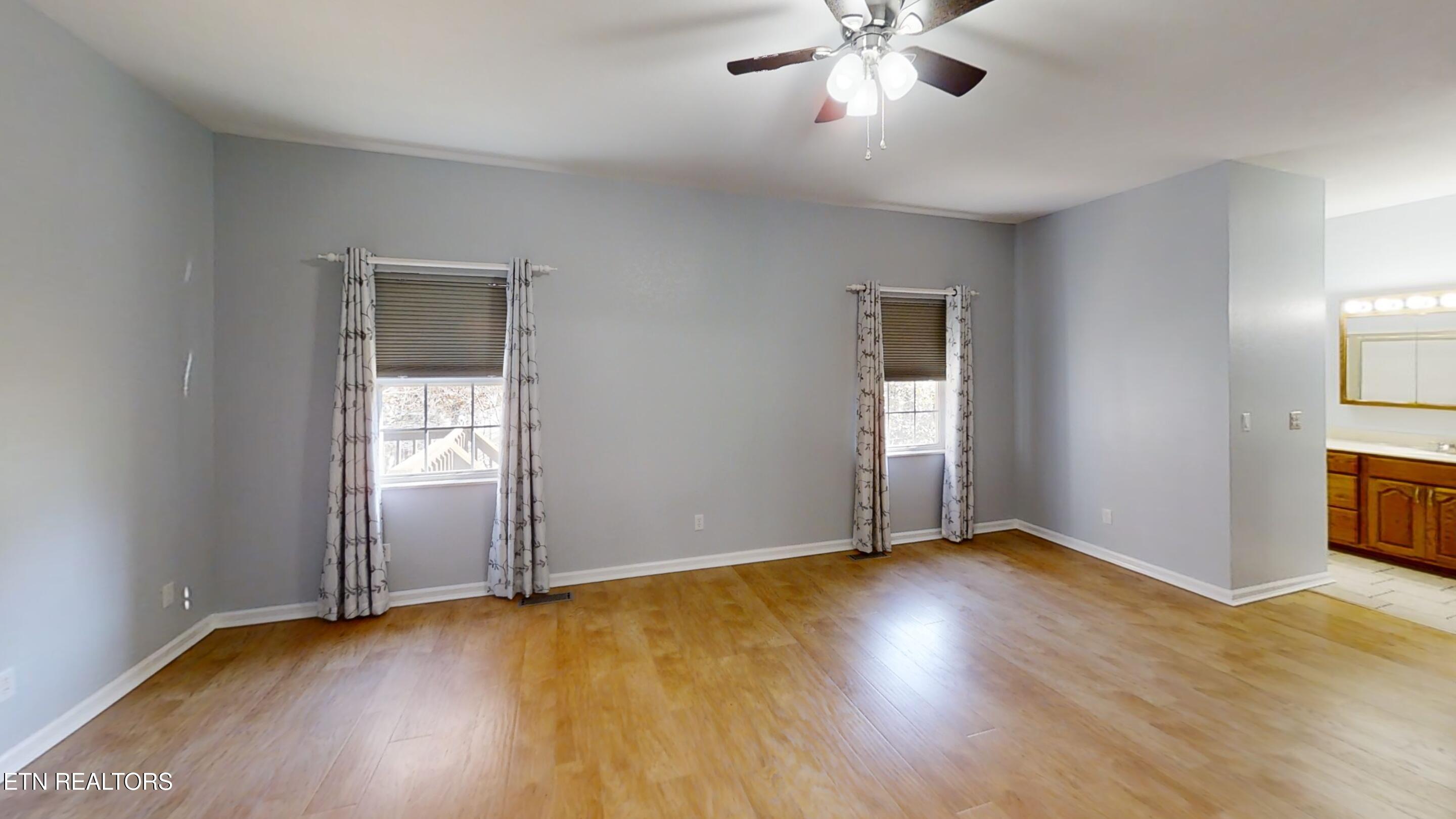 172 Hawthorn Loop Crossville TN 38555