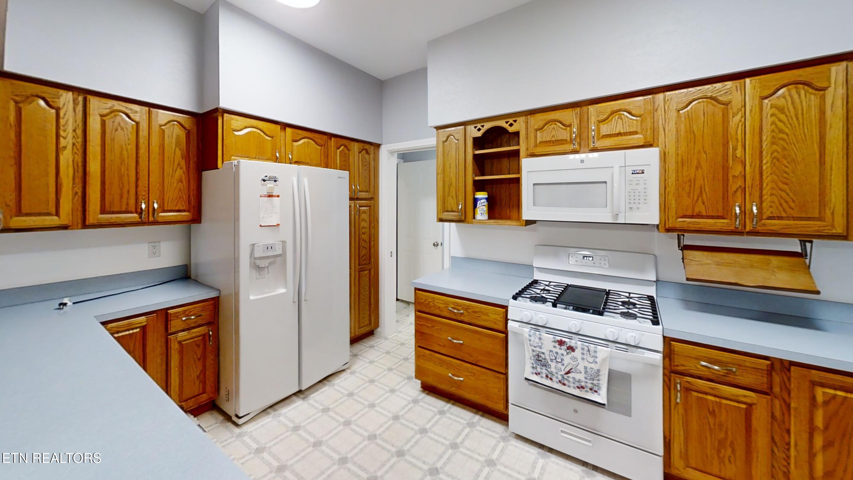 172 Hawthorn Loop Crossville TN 38555