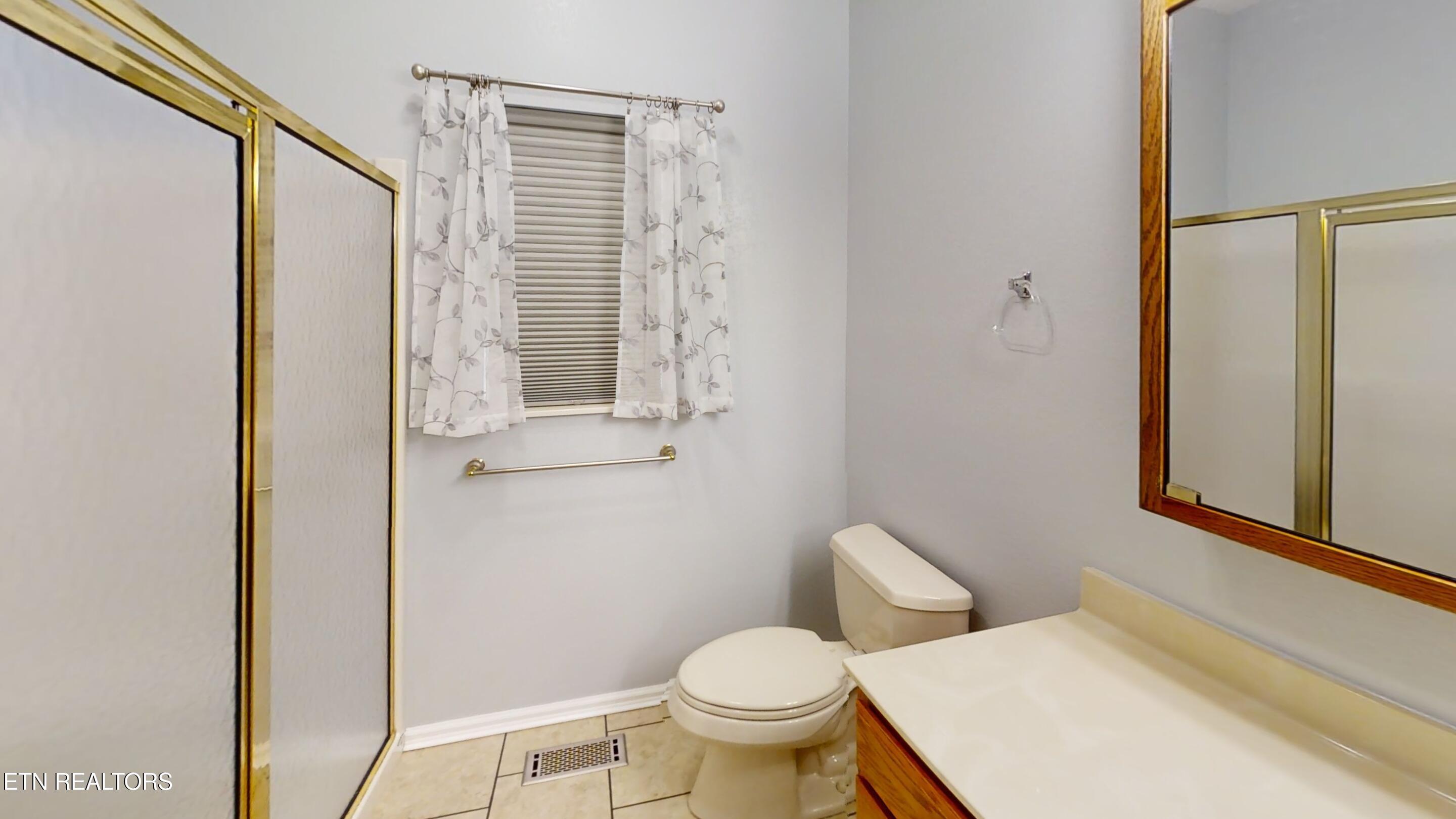 172 Hawthorn Loop Crossville TN 38555