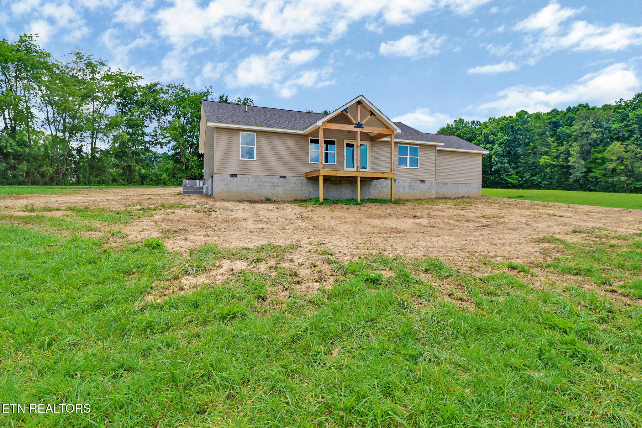 817 Hack Beaty Road Grimsley TN 38565