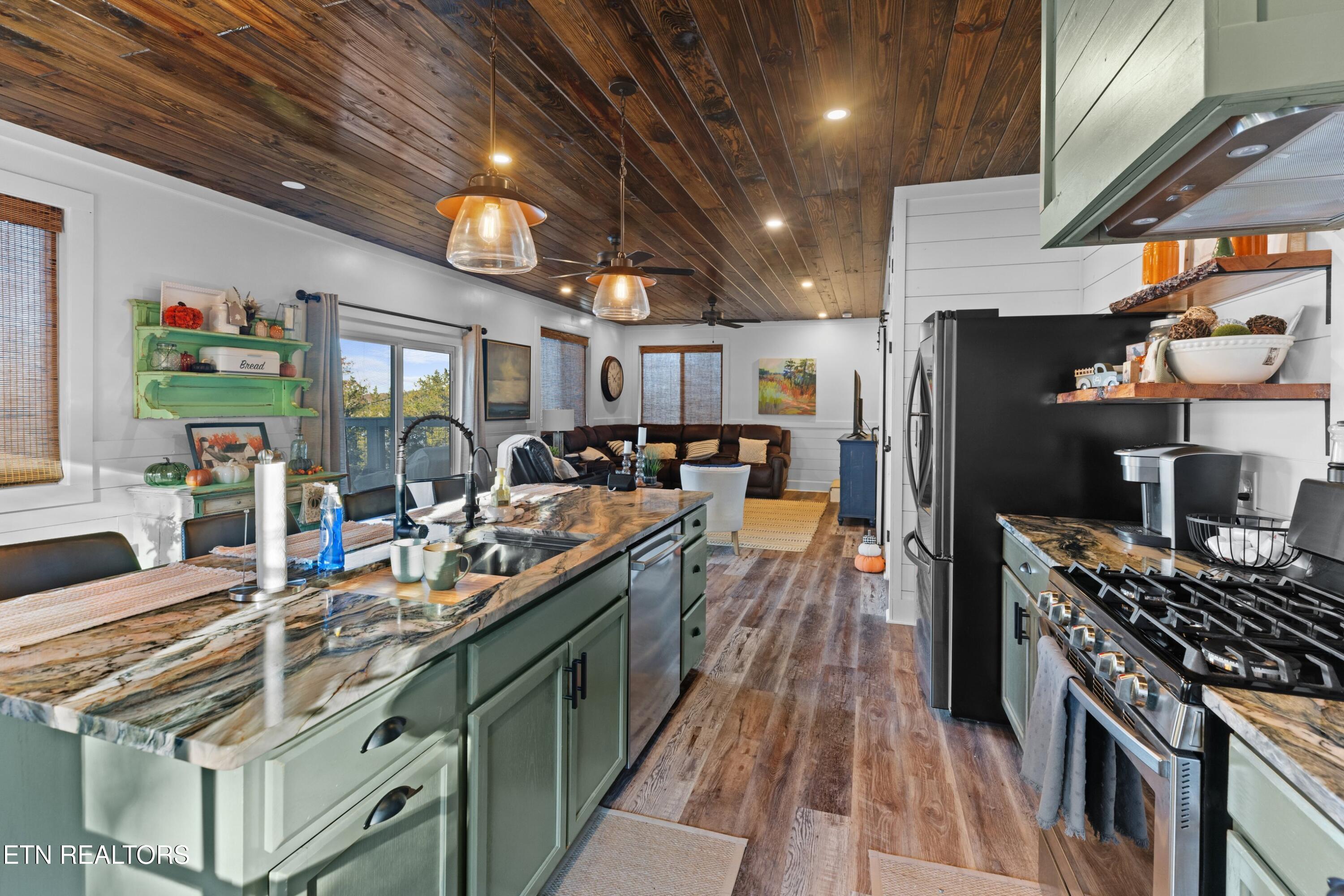 1905 Variety Way Dandridge TN 37725