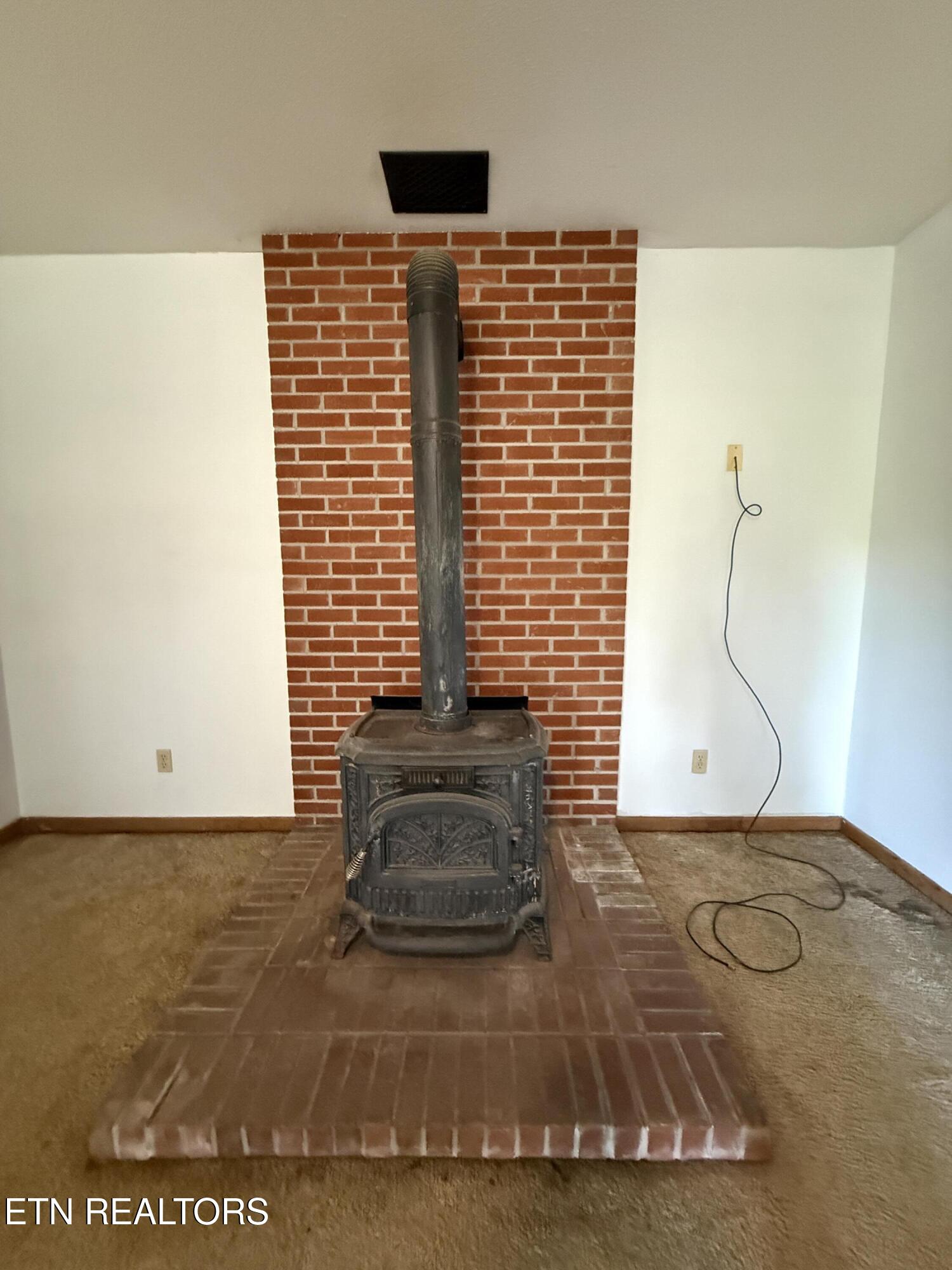 104 Mainsail Road Kingston TN 37763