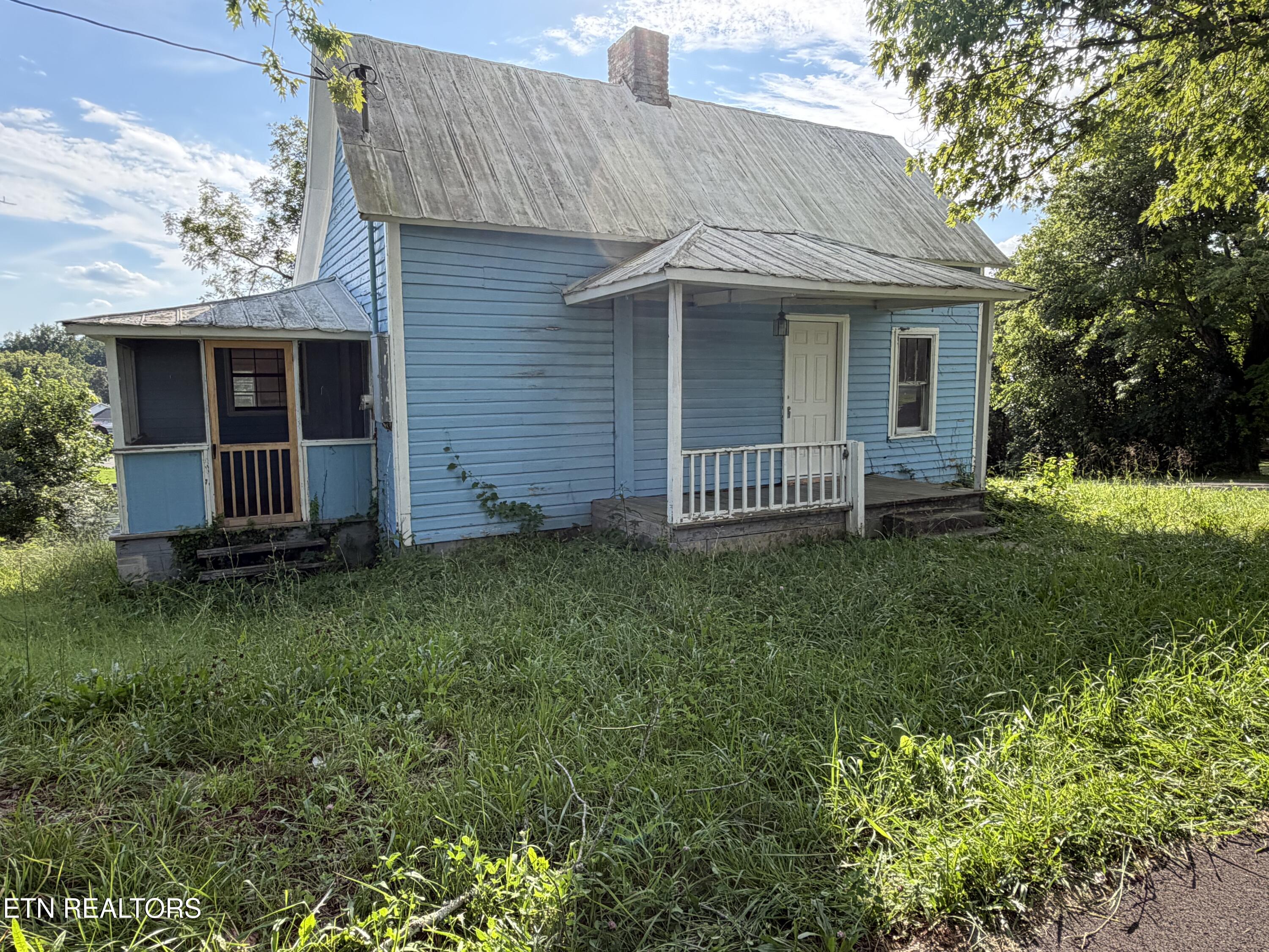 911 Loop Road Lafollette TN 37766