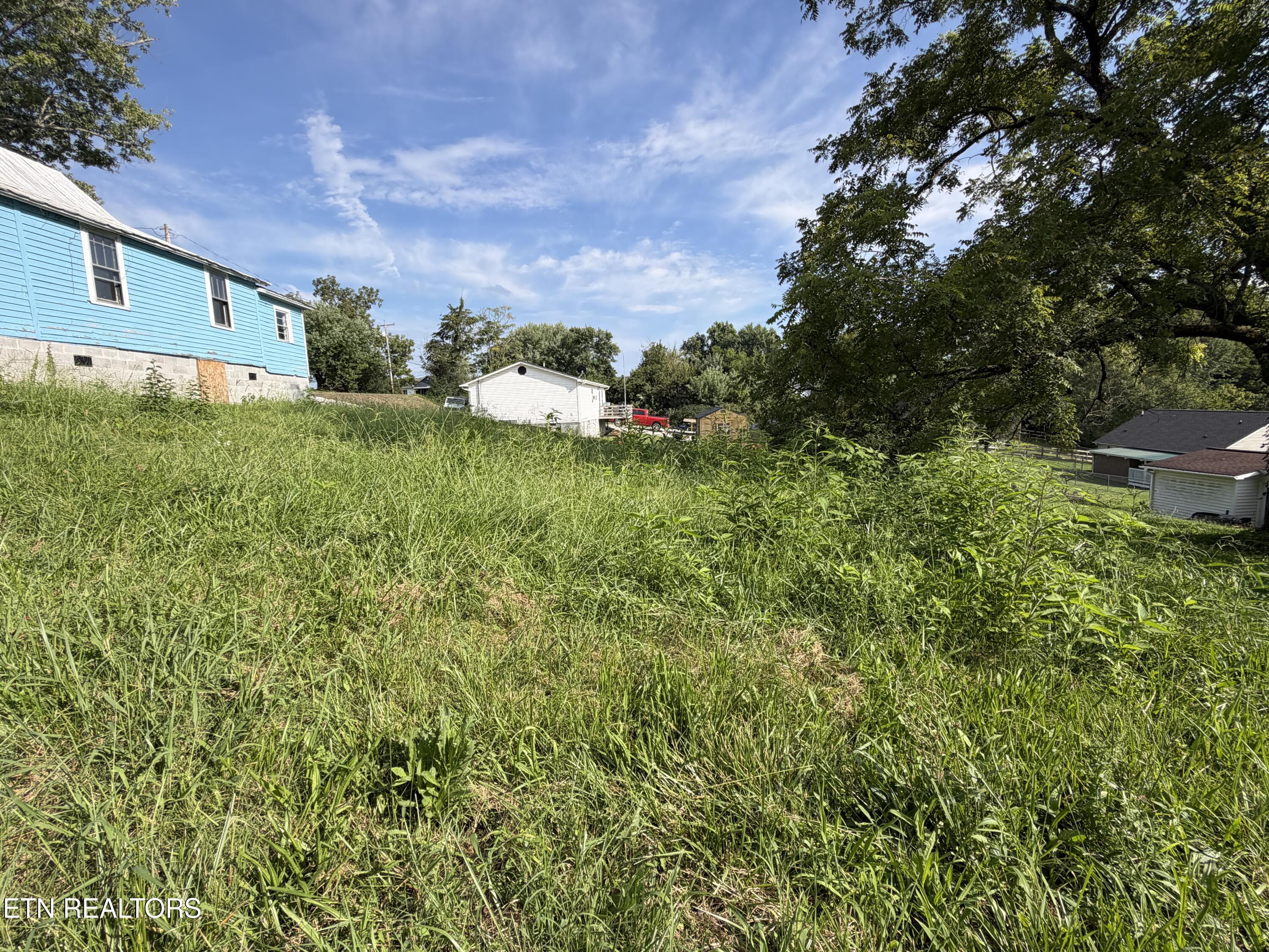 911 Loop Road Lafollette TN 37766