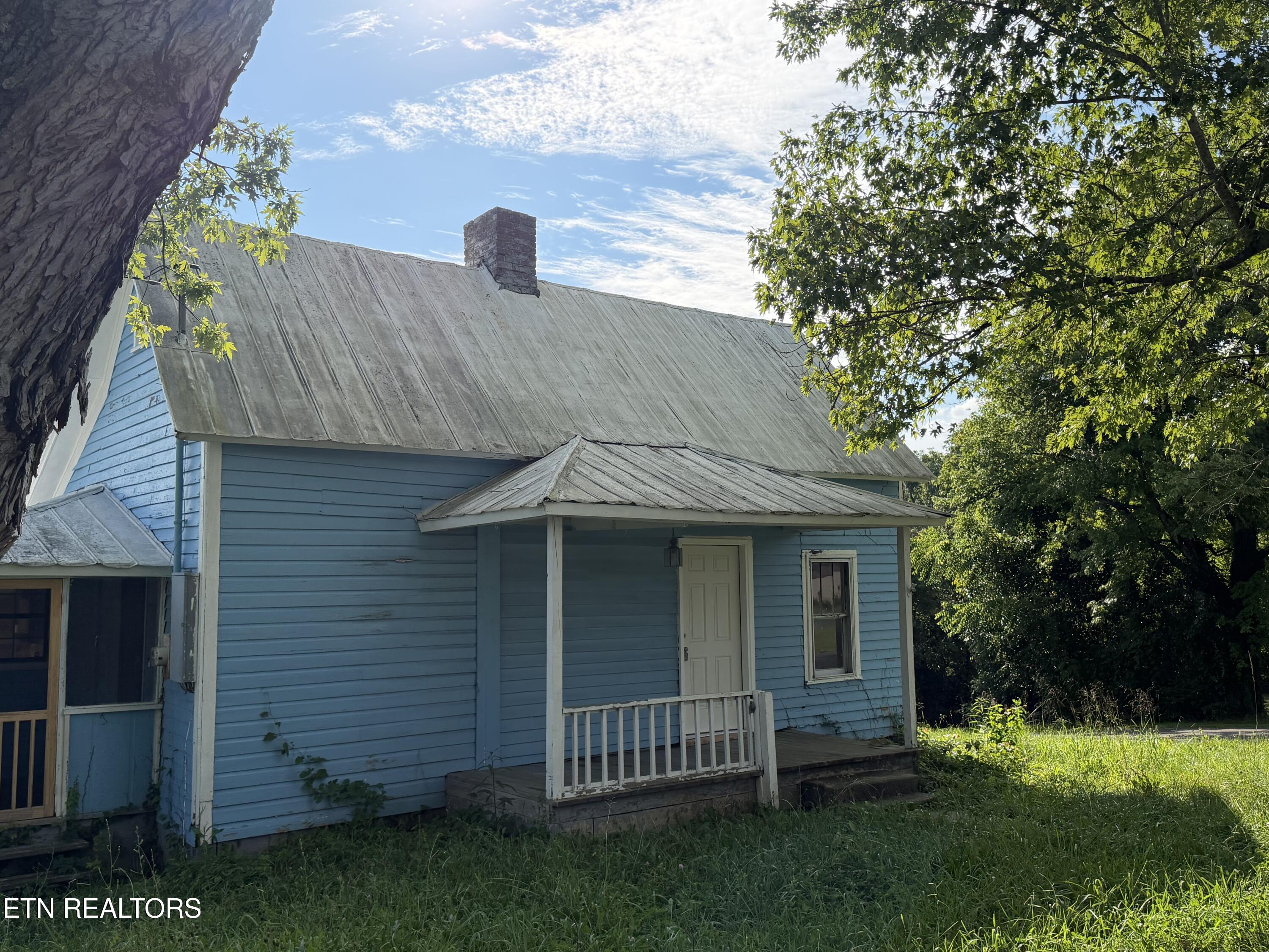 911 Loop Road Lafollette TN 37766