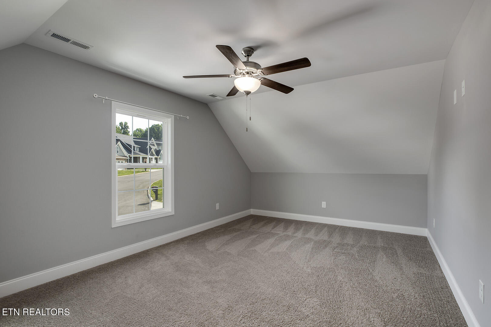 3229 Oakwood Hills Lane Knoxville TN 37931
