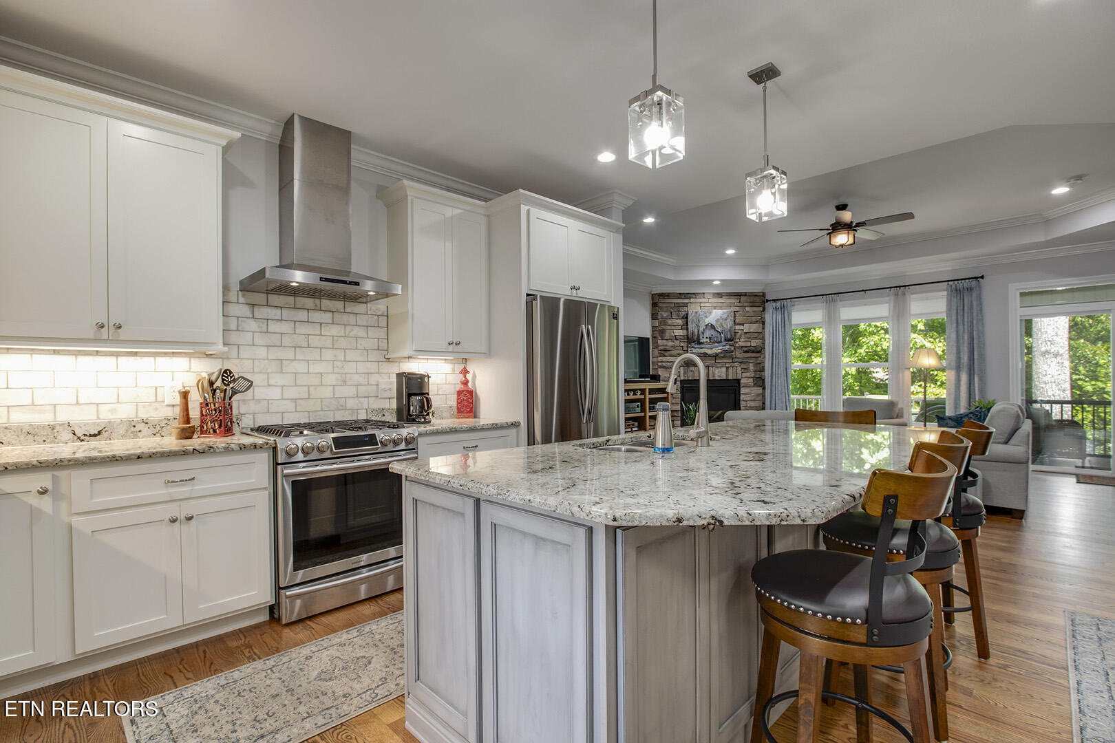 137 Oohleeno Way Loudon TN 37774