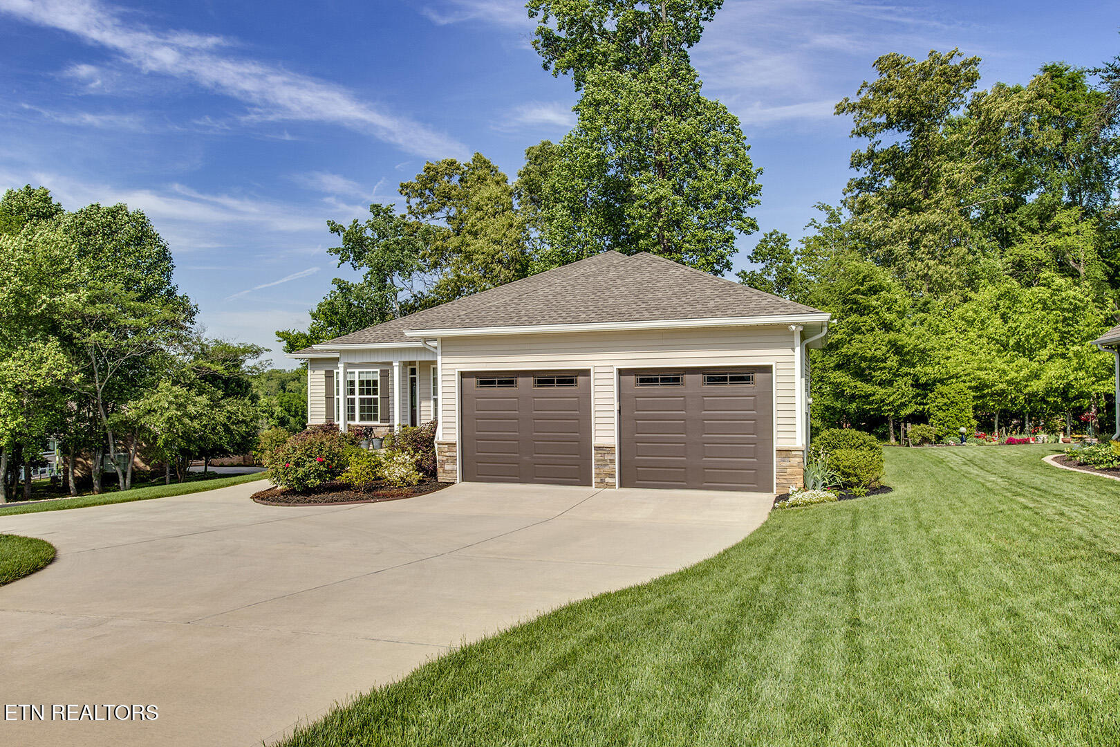 137 Oohleeno Way Loudon TN 37774