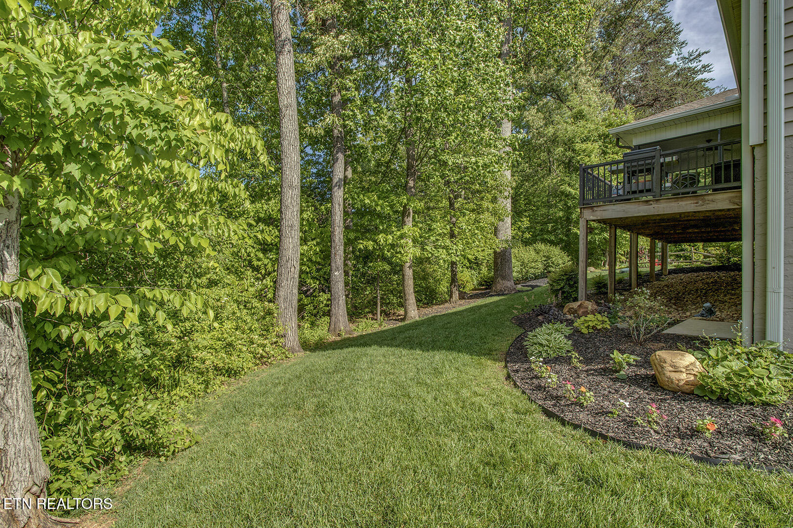 137 Oohleeno Way Loudon TN 37774