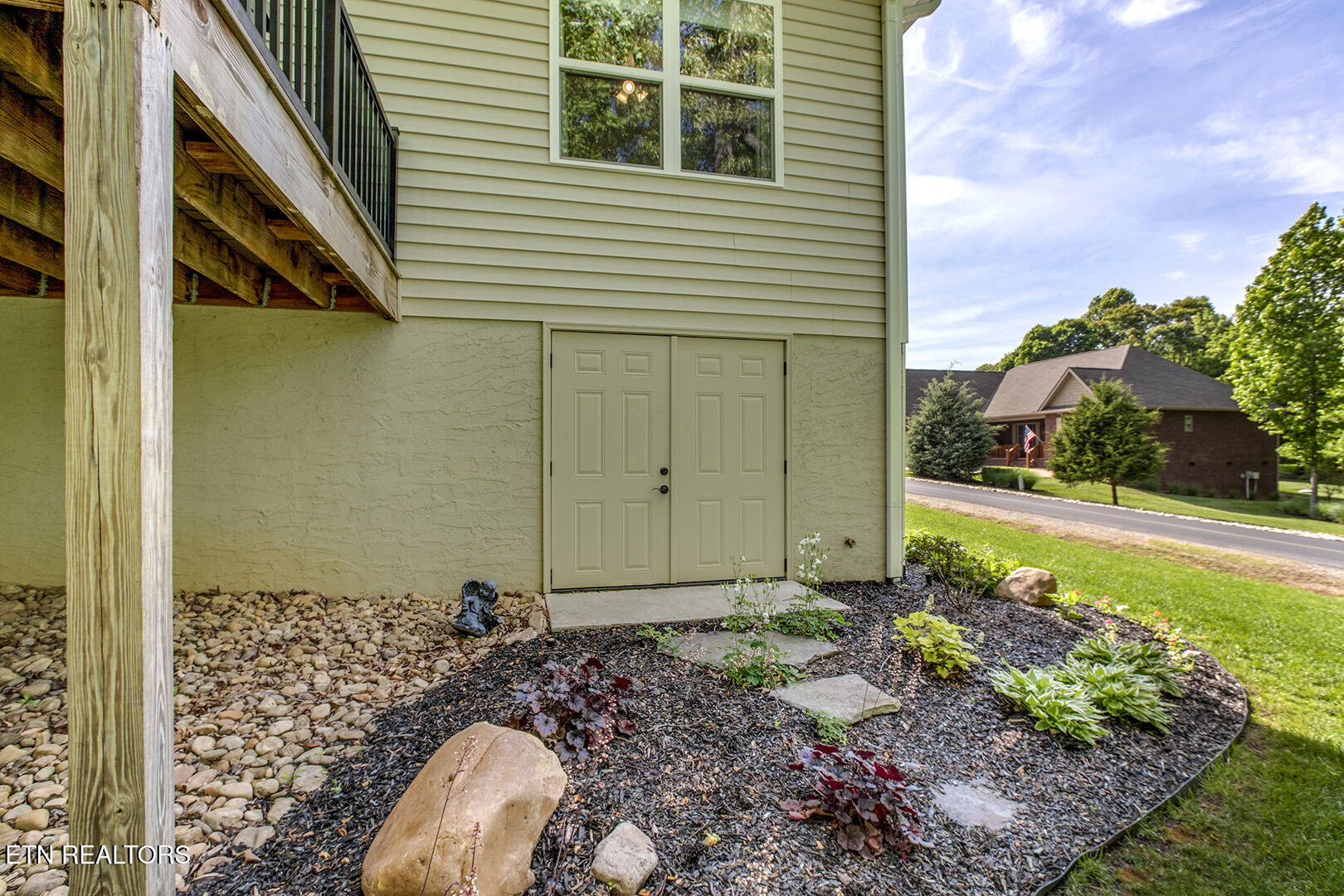 137 Oohleeno Way Loudon TN 37774