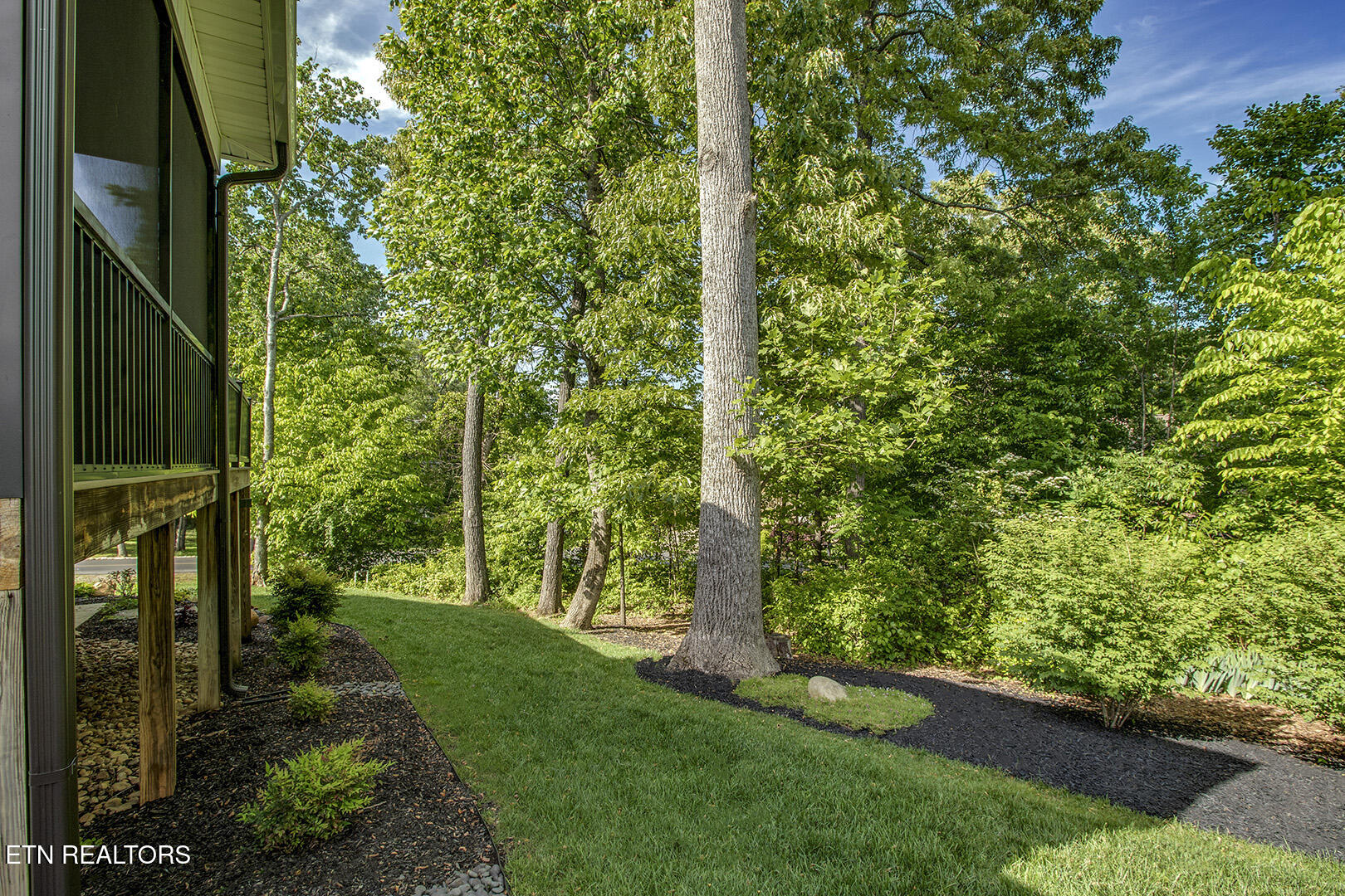 137 Oohleeno Way Loudon TN 37774