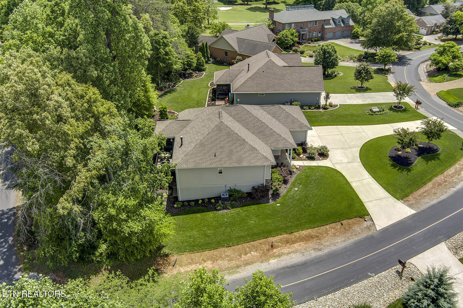 137 Oohleeno Way Loudon TN 37774