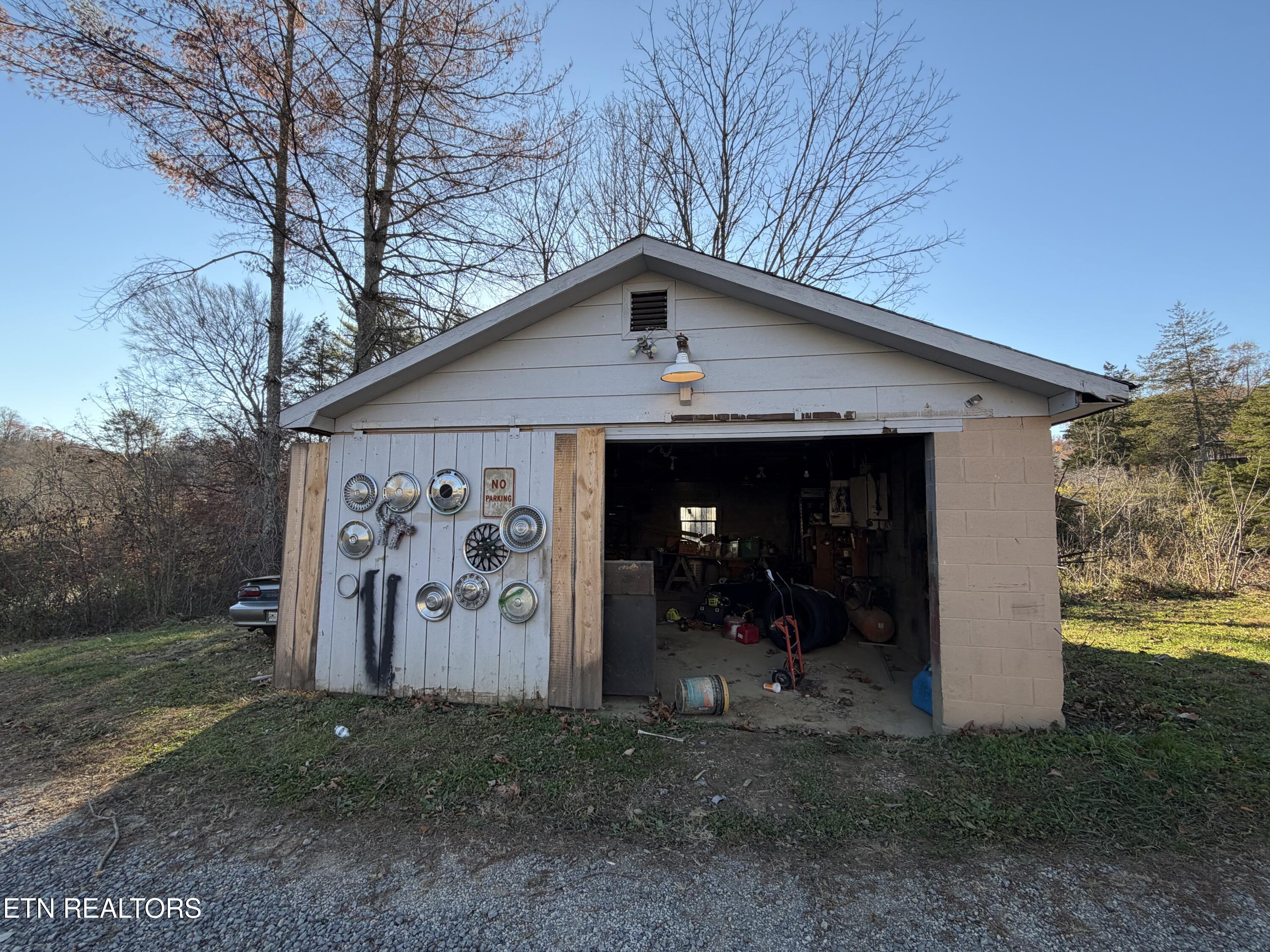 517 Bull Run Road Luttrell TN 37779