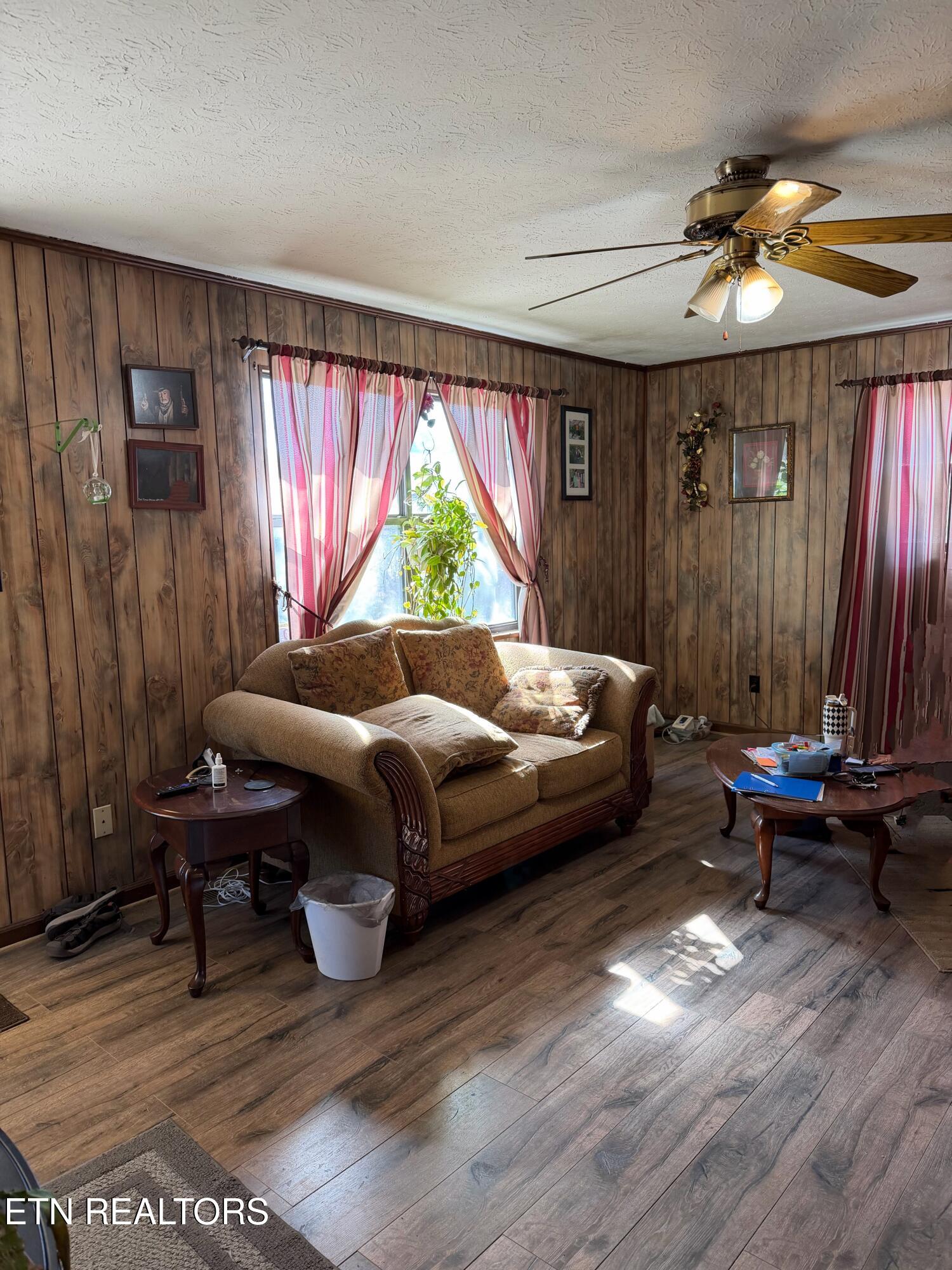 517 Bull Run Road Luttrell TN 37779