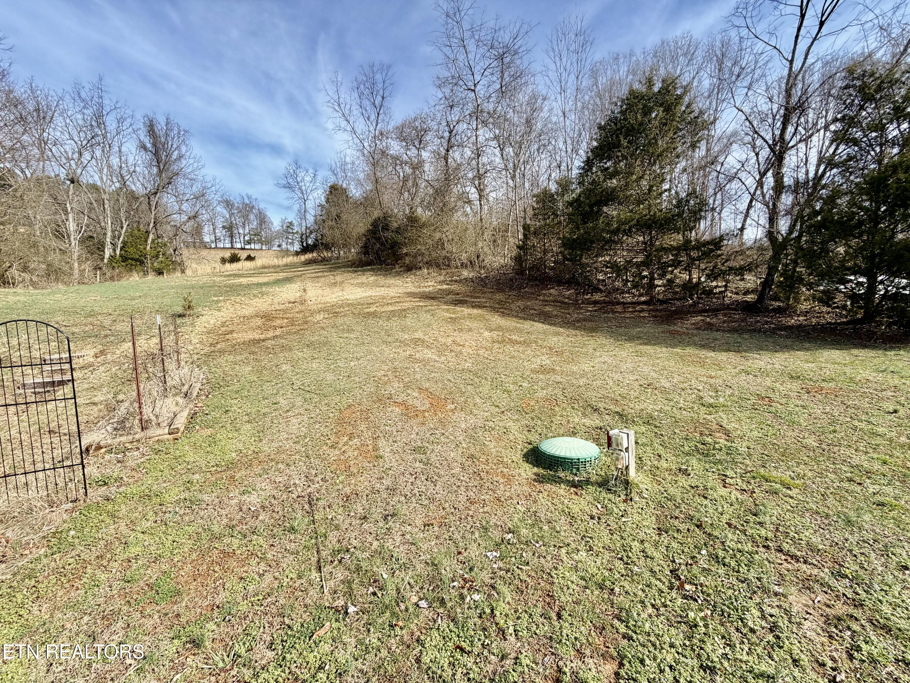 2218 Clouds Road New Tazewell TN 37825