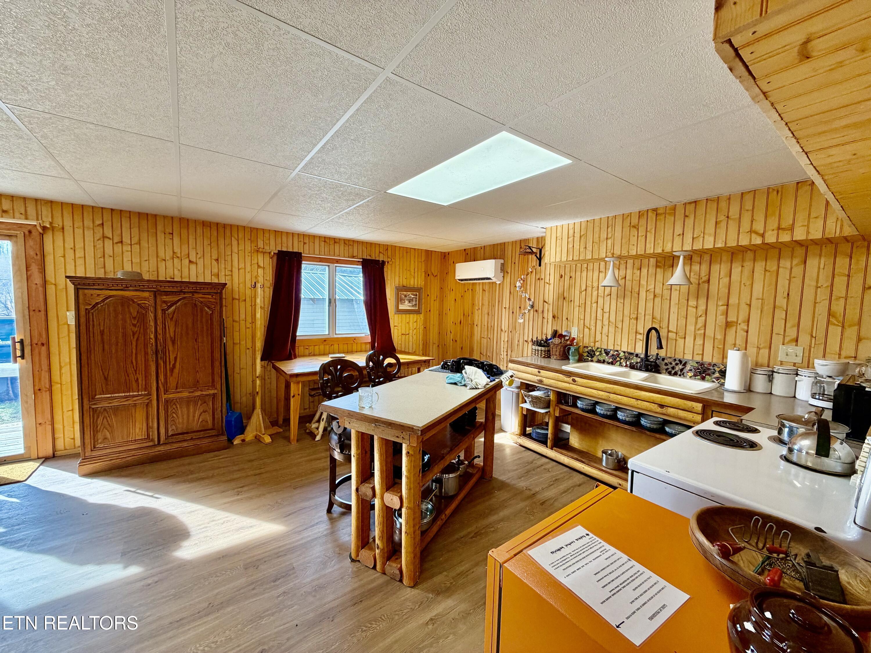 2218 Clouds Road New Tazewell TN 37825