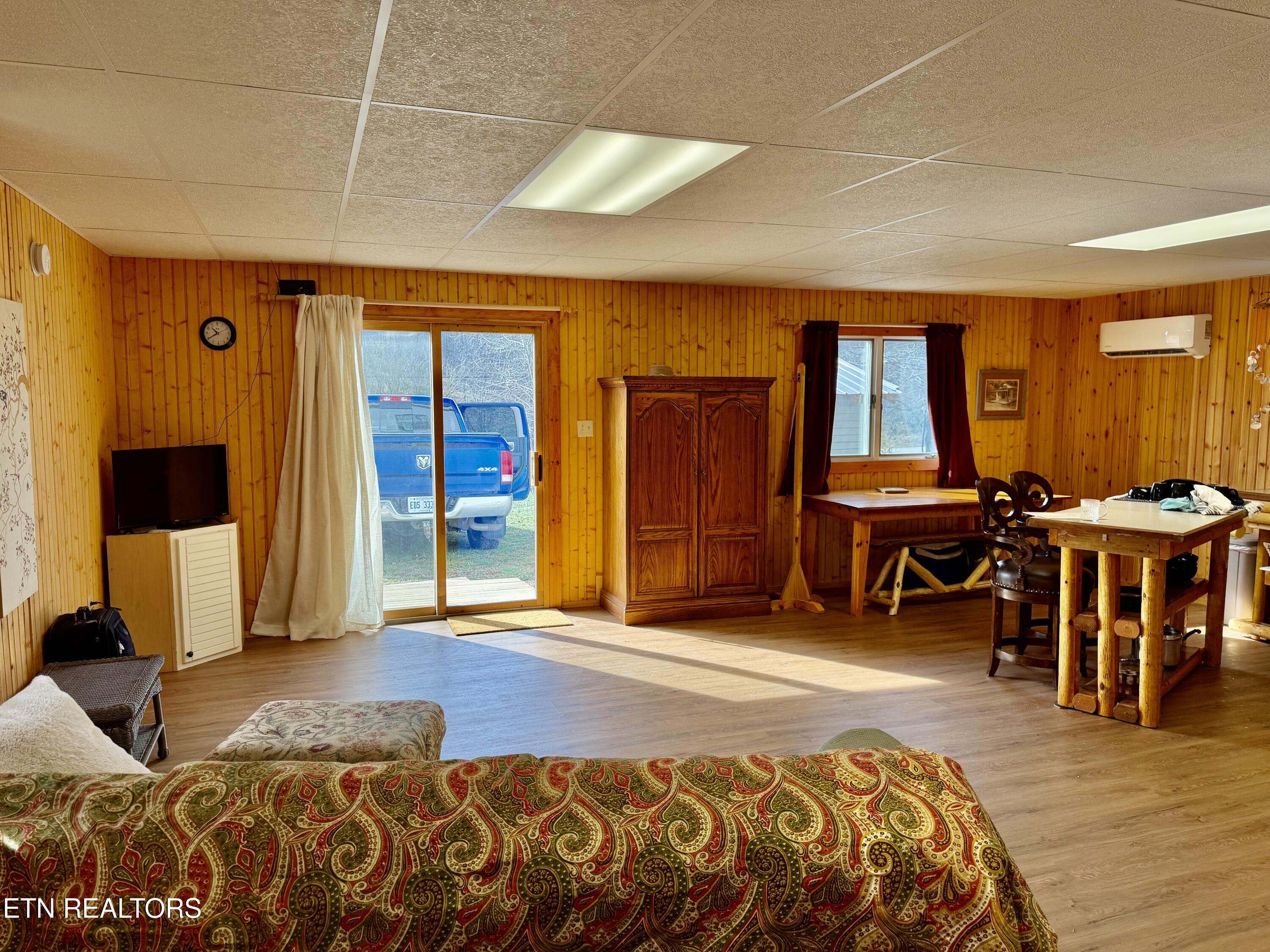2218 Clouds Road New Tazewell TN 37825