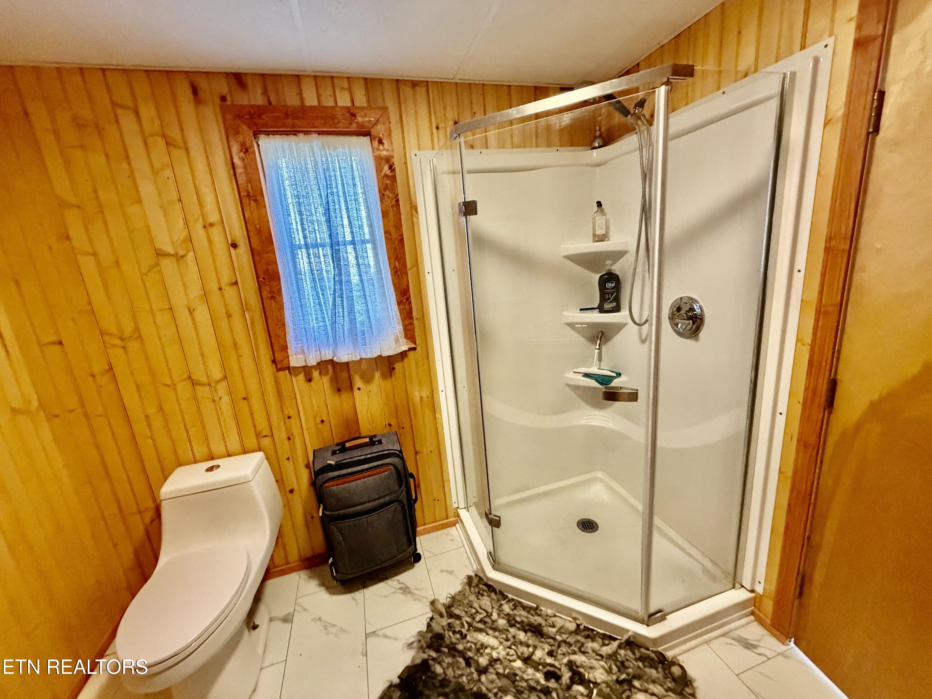 2218 Clouds Road New Tazewell TN 37825