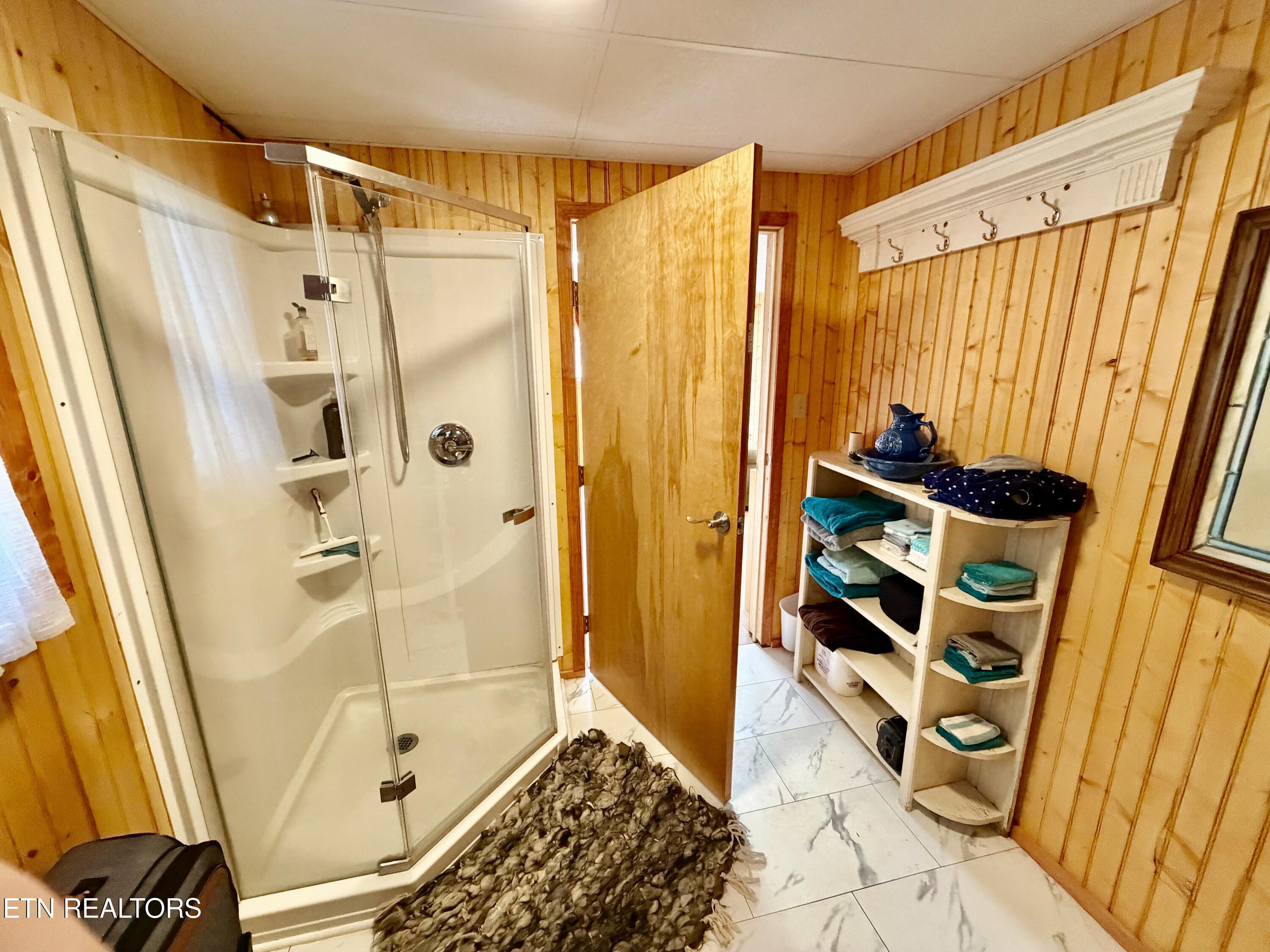 2218 Clouds Road New Tazewell TN 37825