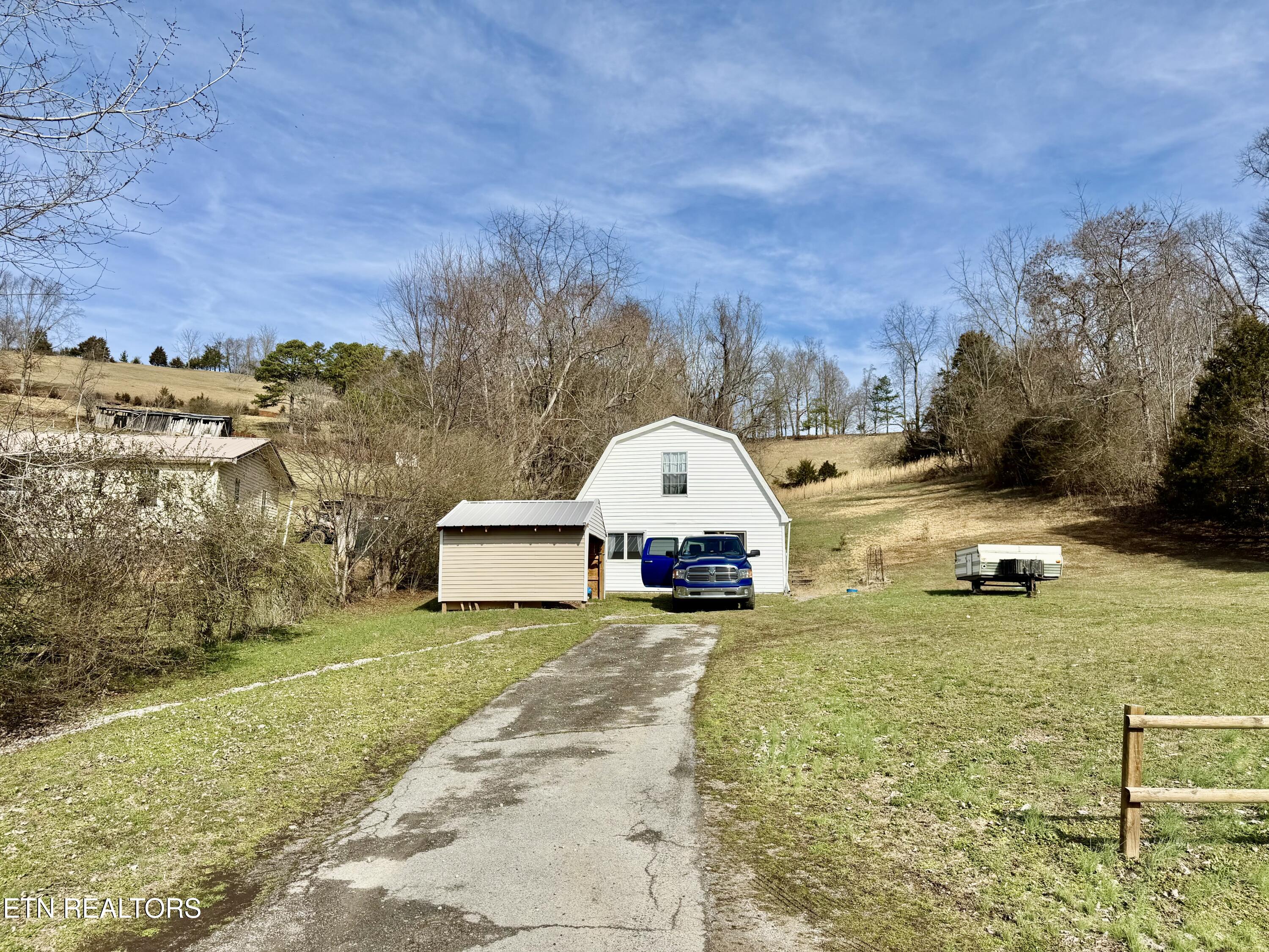 2218 Clouds Road New Tazewell TN 37825