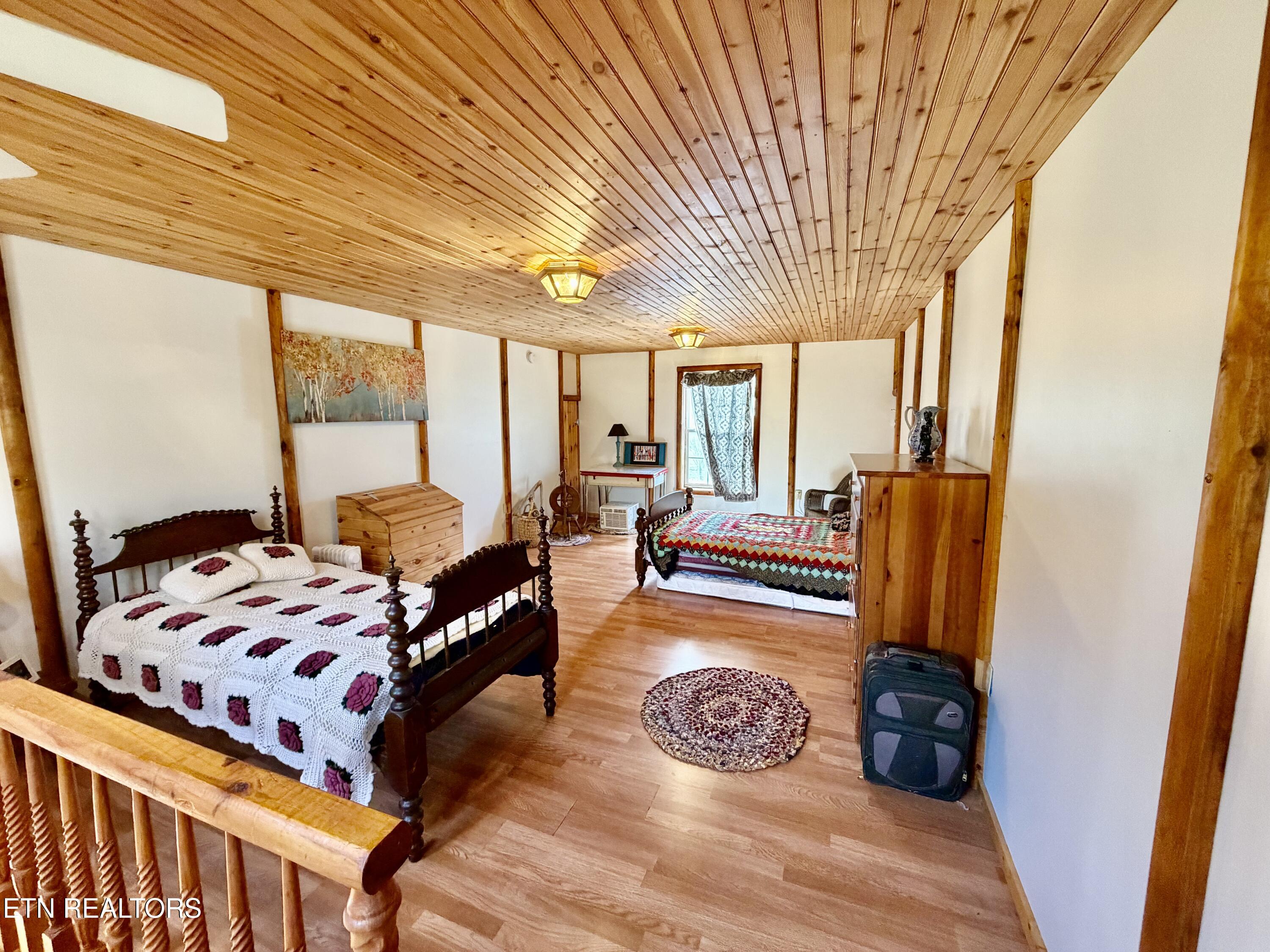 2218 Clouds Road New Tazewell TN 37825