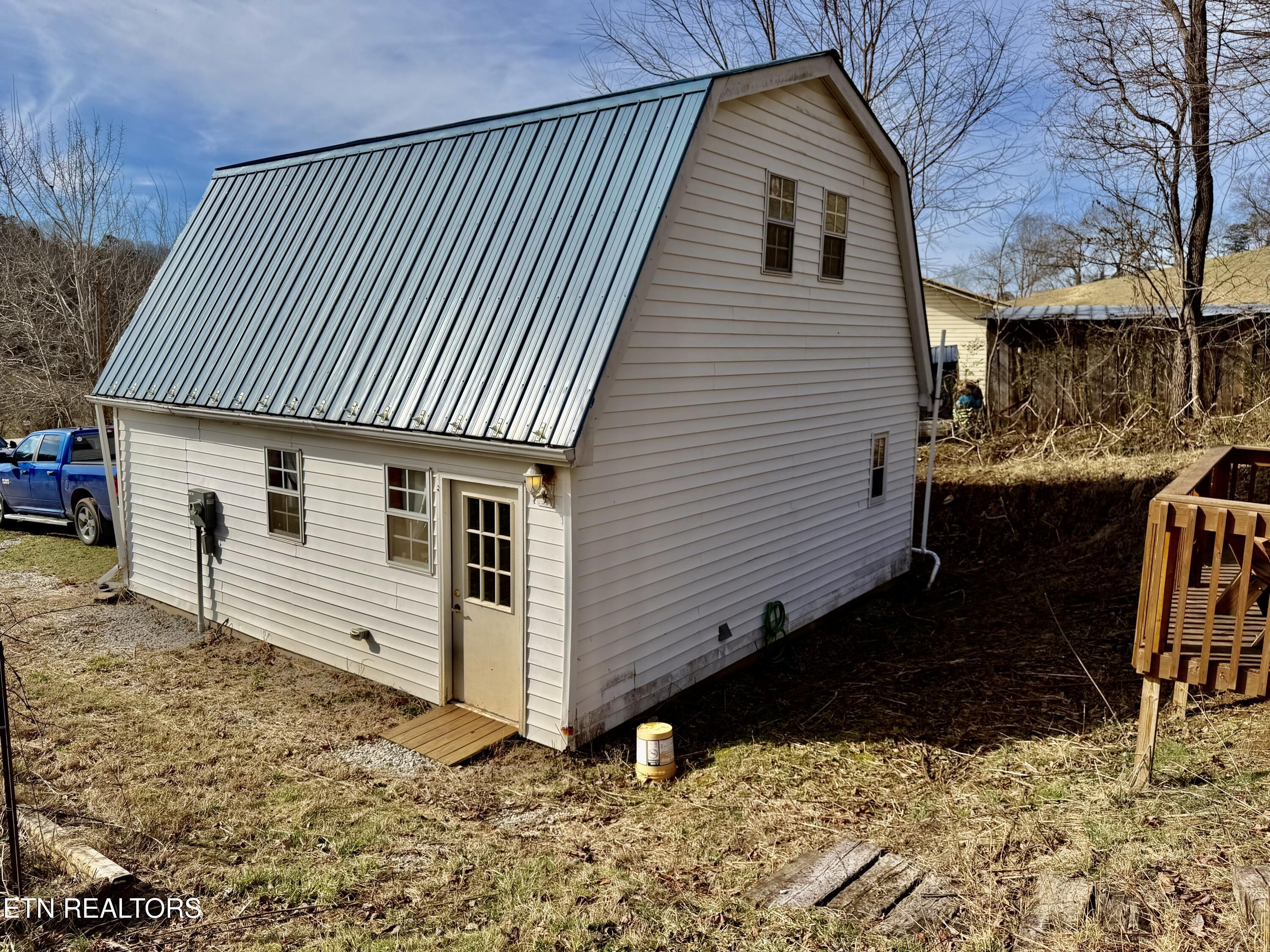 2218 Clouds Road New Tazewell TN 37825